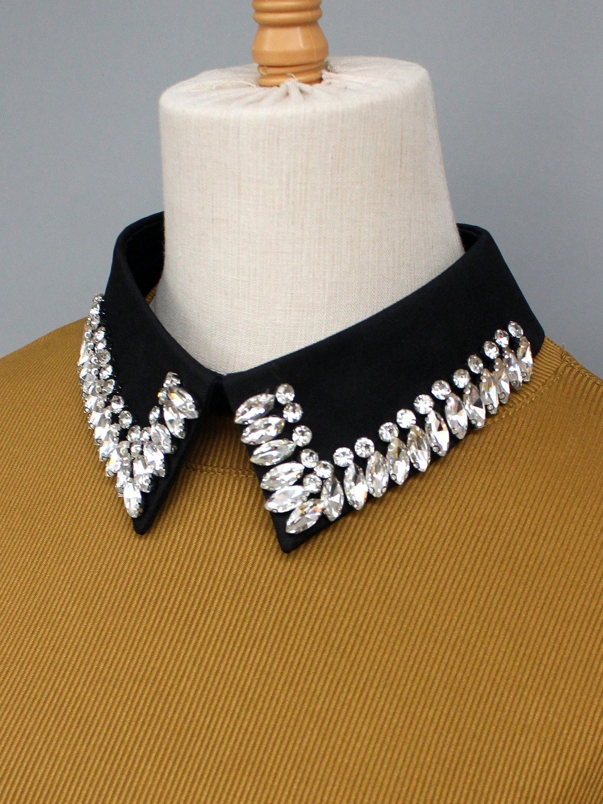 Women's Vintage Rhinestone Detachable Pearl Embellished Collar
