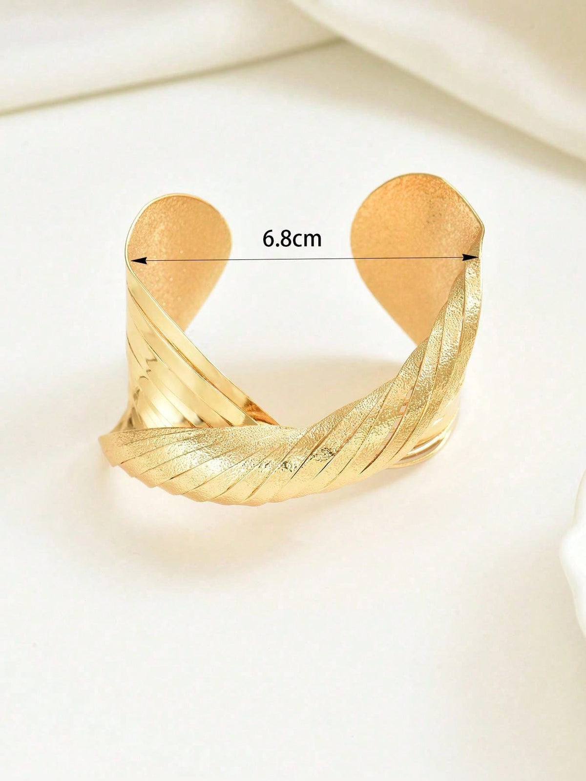 Women's Geometric Line Decor Adjustable Wide Bangle
