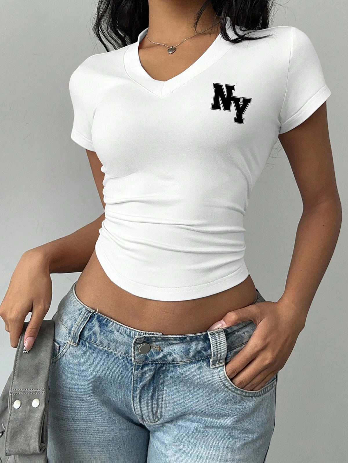 Women's Casual New York Graphic Ruched V-Neck Crop T-Shirt