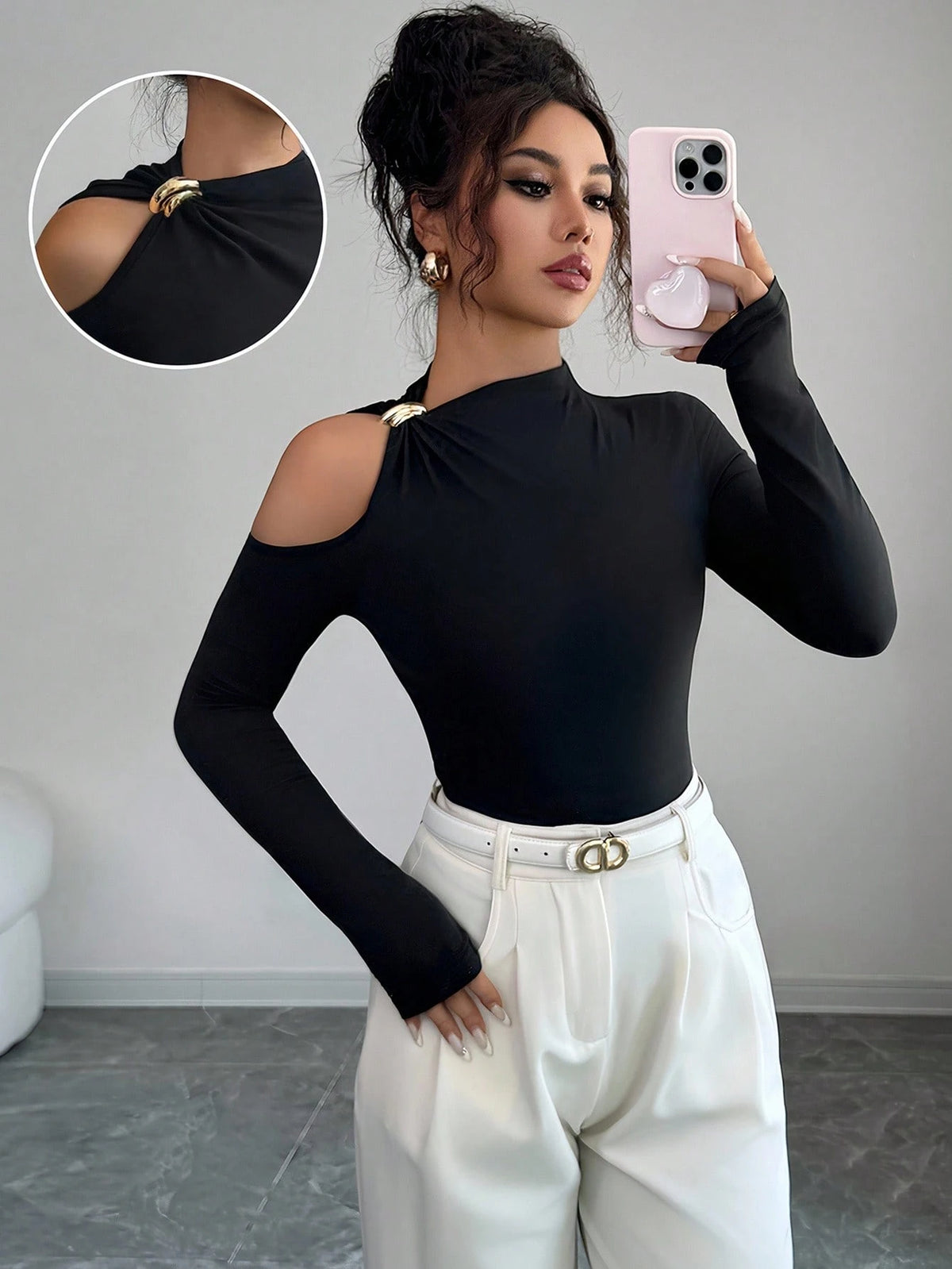 Women's Cold Shoulder Long Sleeve Slim Fit T-Shirt