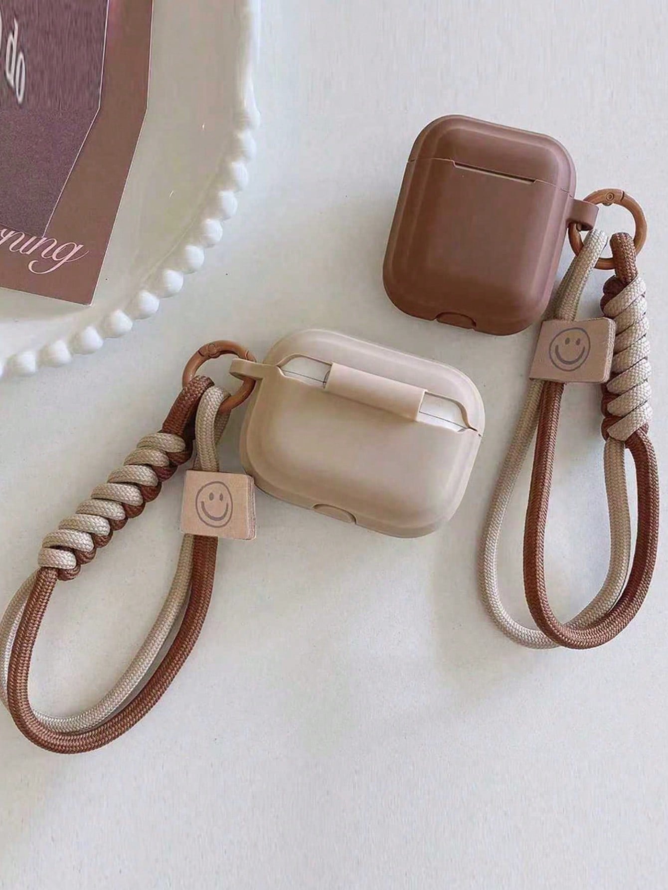Silicone Protective Earphone Case with Lanyard for AirPods