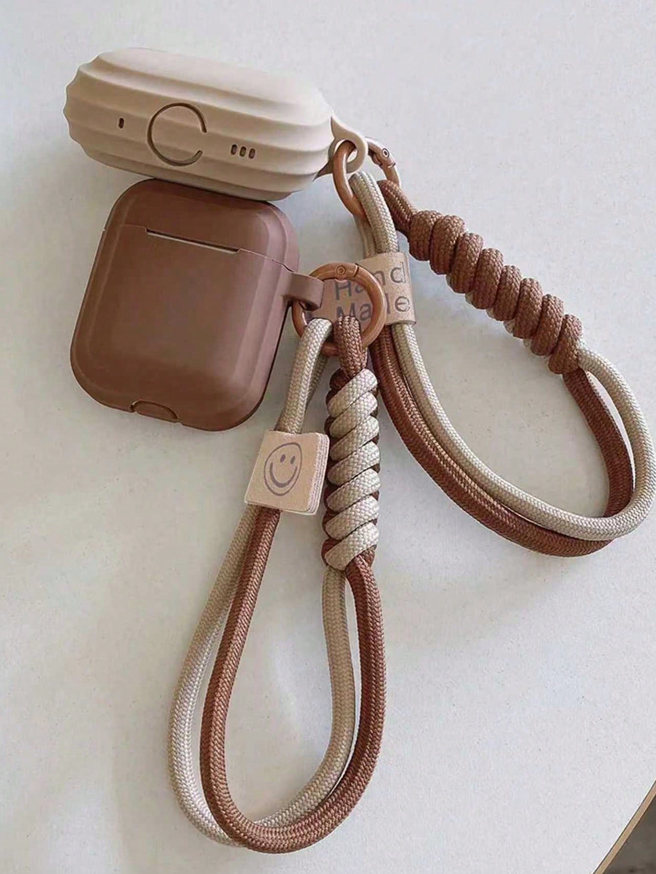Silicone Protective Earphone Case with Lanyard for AirPods