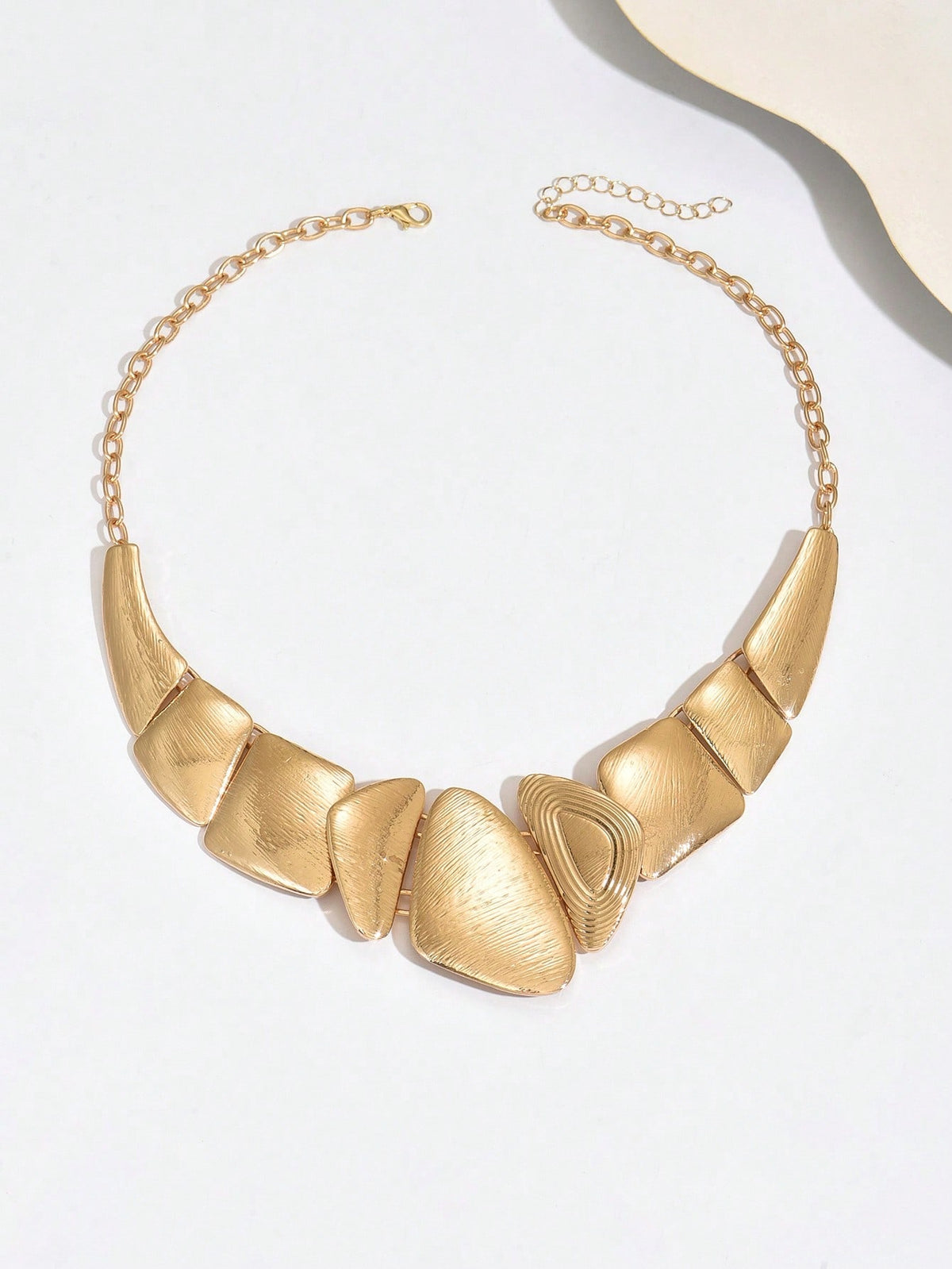 Women's Geometric Hammered Metal Splice Bib Necklace