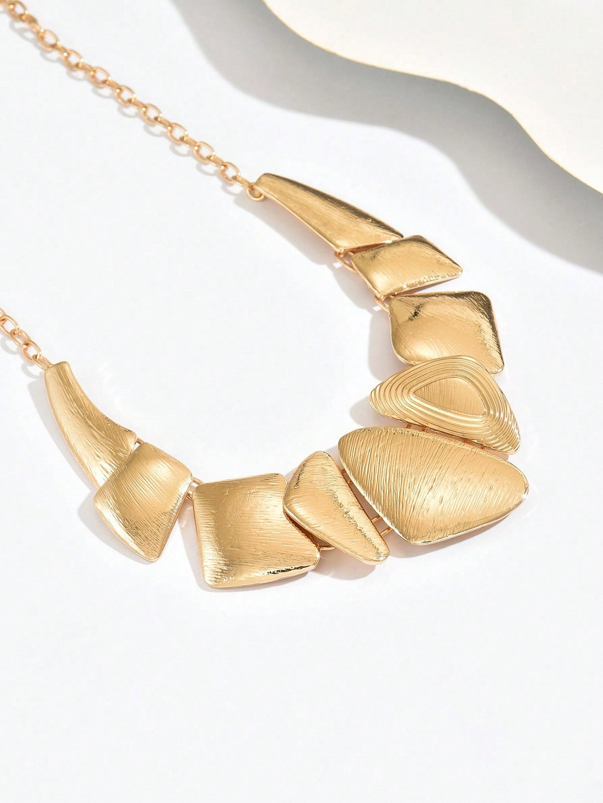 Women's Geometric Hammered Metal Splice Bib Necklace
