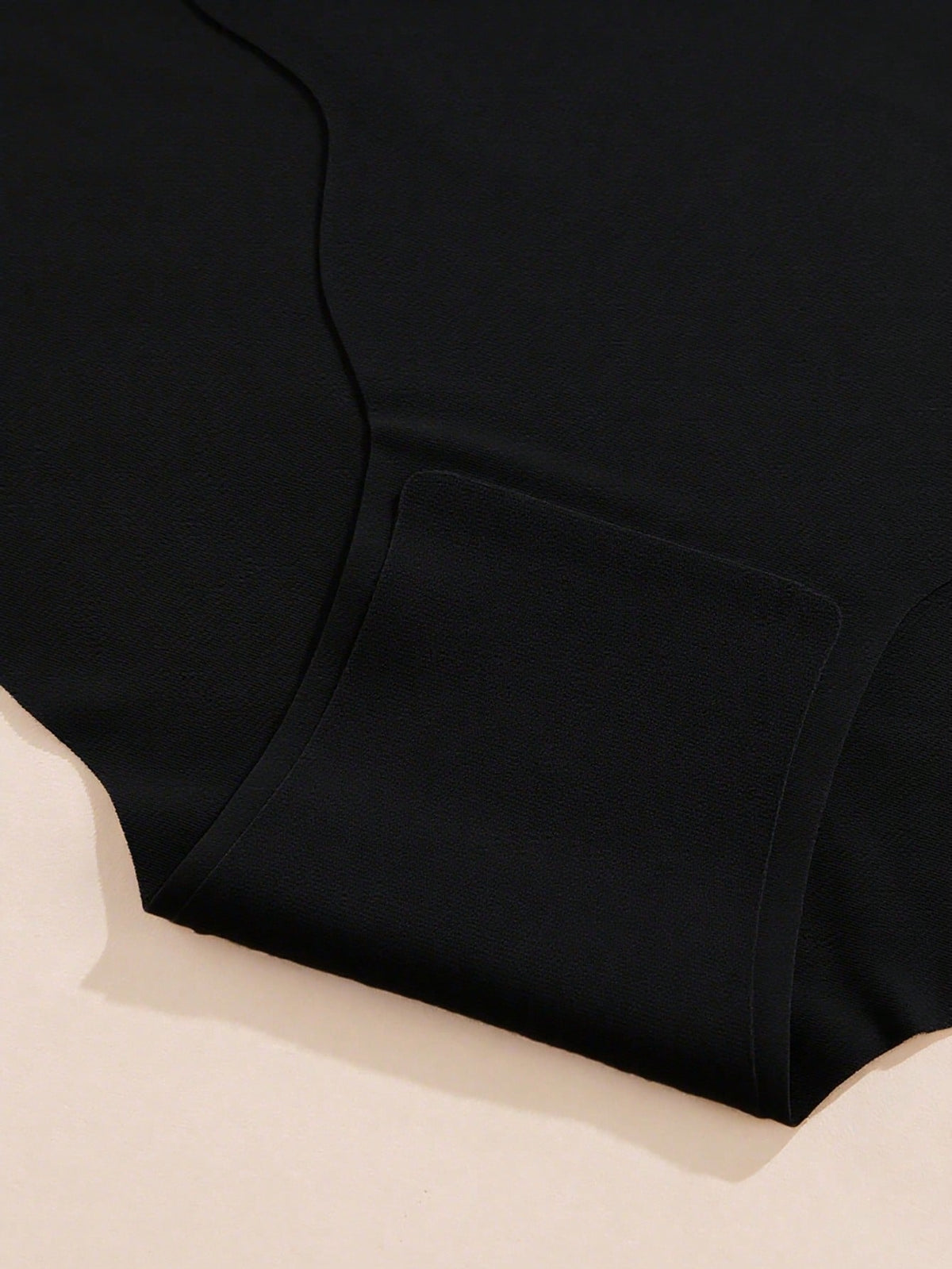 Women's Seamless Ice Silk Scalloped Trim Panties Set