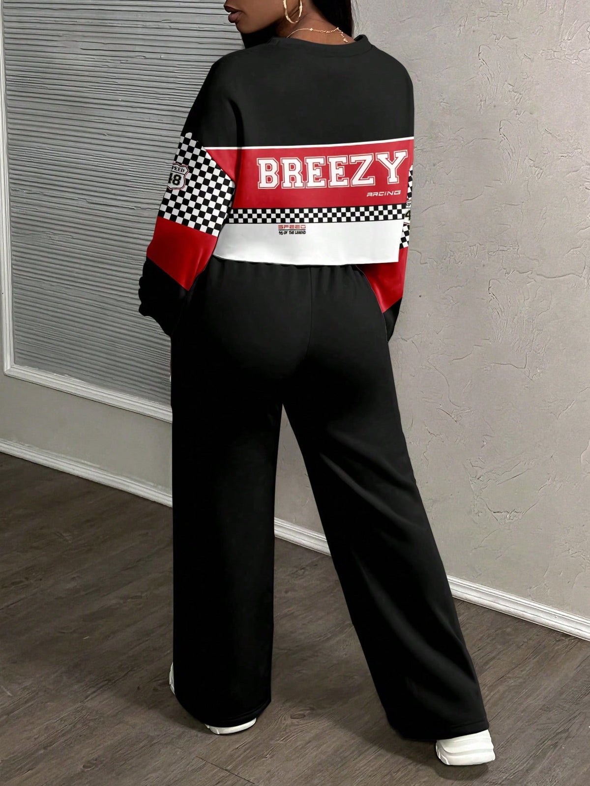Women's Casual Racing Print Crop Tee and Sweatpants Set