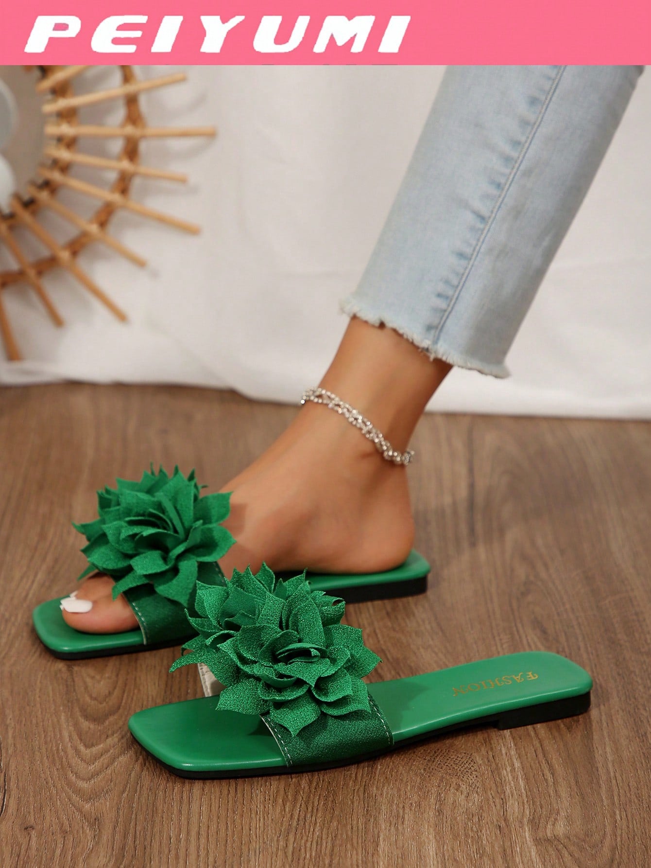 Women's Flower Decor Non-Slip Flat Slide Sandals