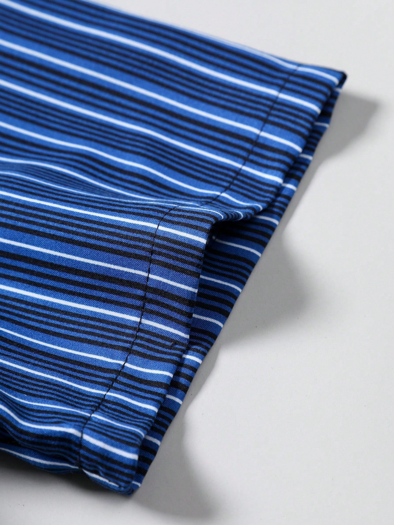Men's Stripe Print Button Front Short Sleeve Shirt Navy Blue