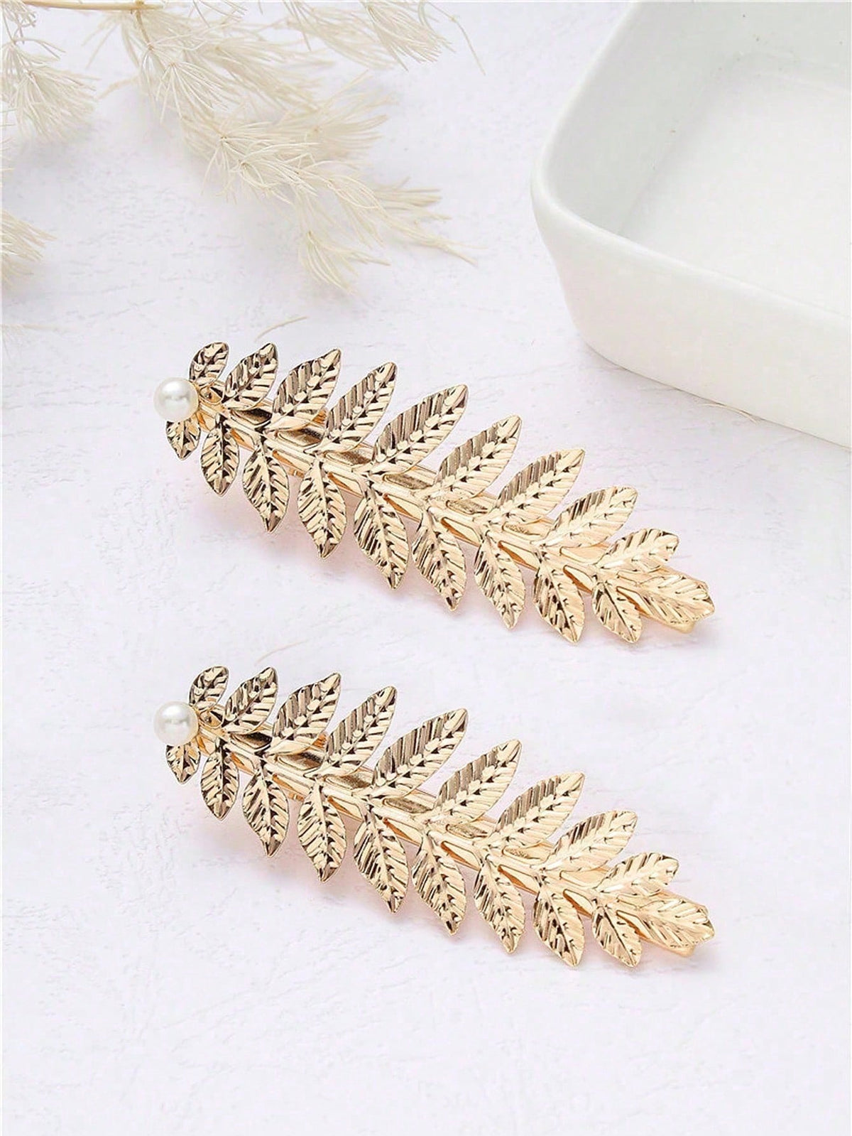 Women's Elegant Metal Leaf Hair Clip Set