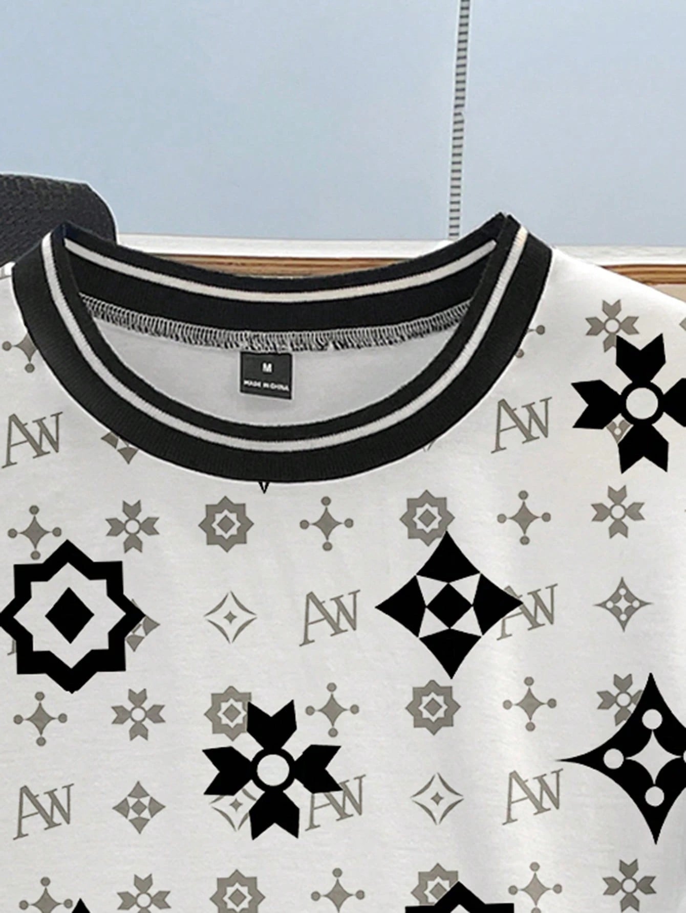 Men's Casual Printed Round Neck Knitted Cuff T-Shirt