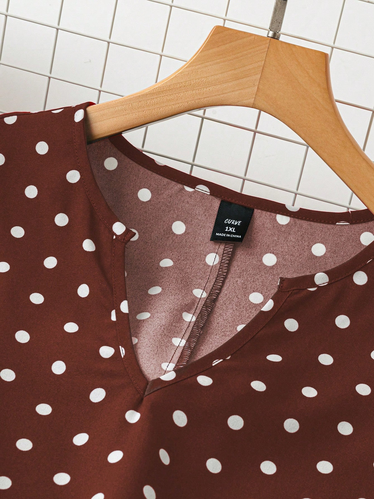 Women's Plus Size Sleeveless Polka Dot Pocket Dress