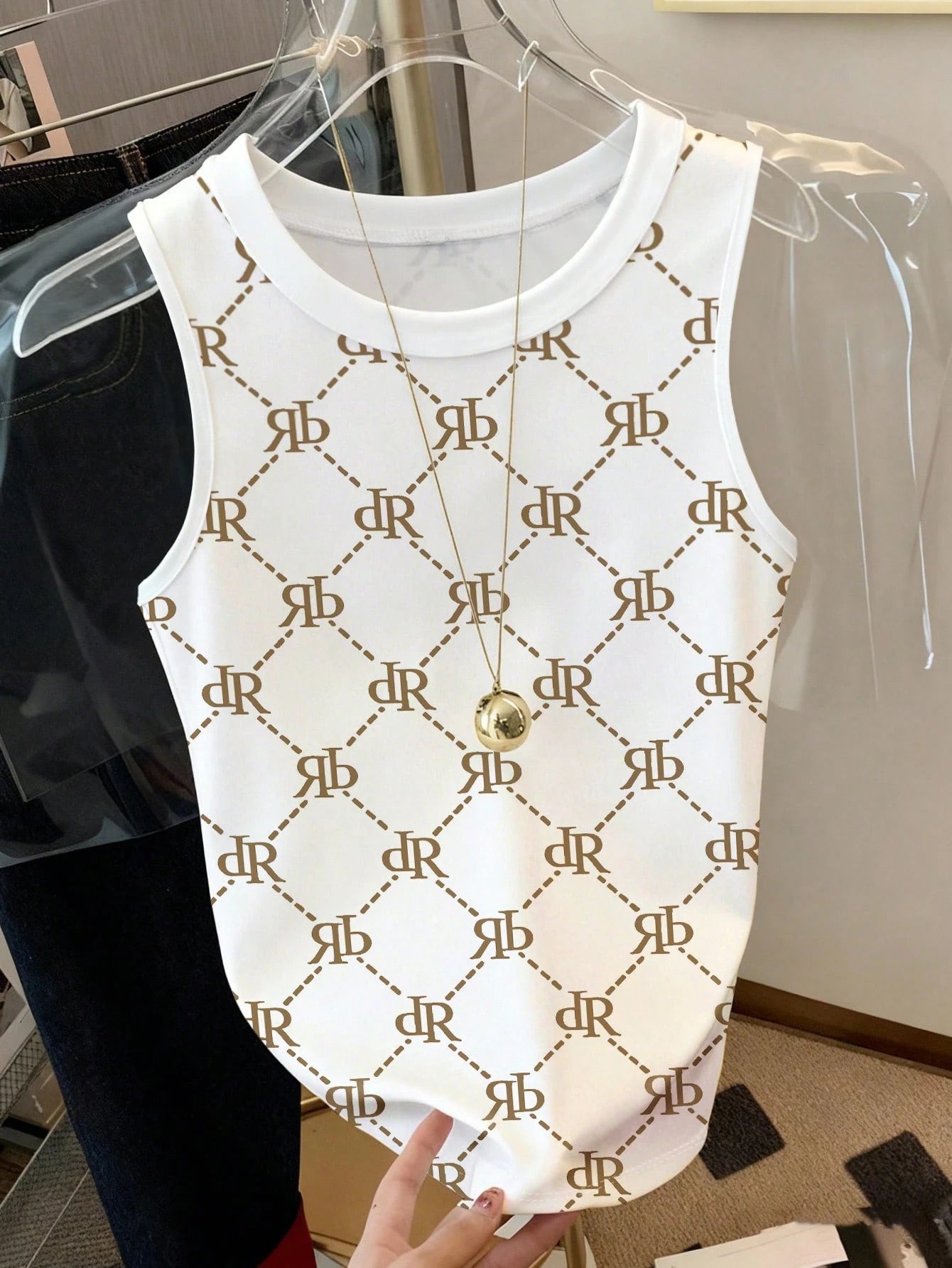 Resyla Women's Sleeveless Allover Print Casual Tank Top Multicolor