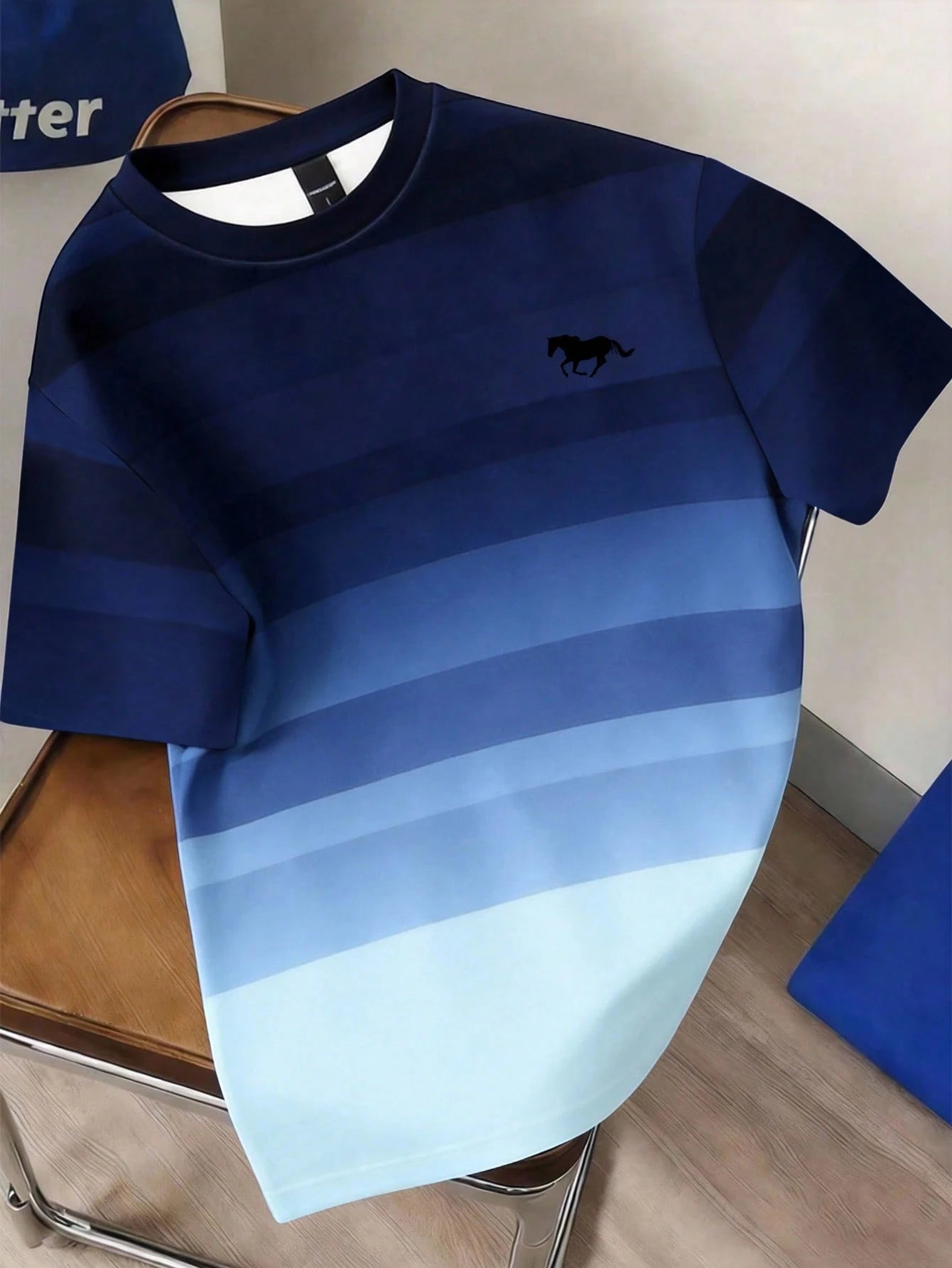 Men's Casual Blue Ombre Round Neck Short Sleeve T-Shirt