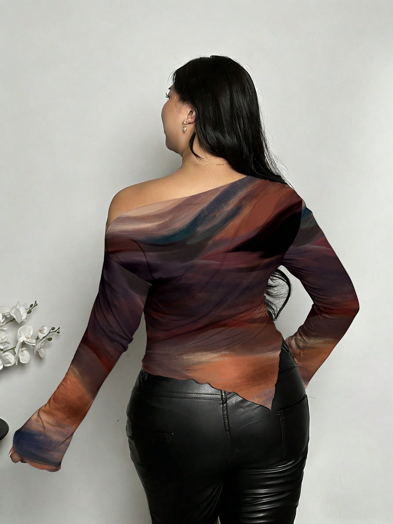 Women's Plus Size Tie-Dye Asymmetric Neck Long Sleeve Top