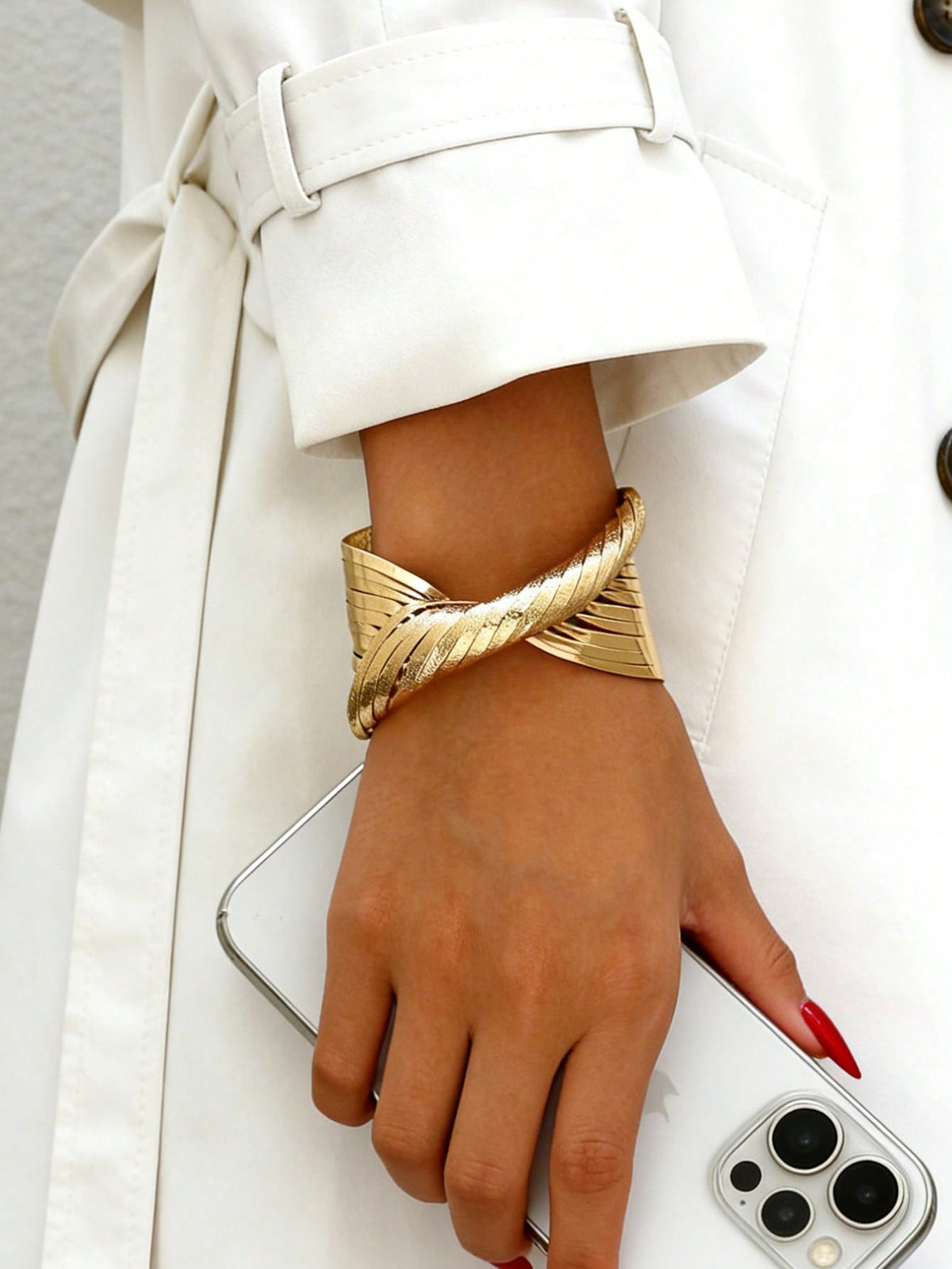 Women's Geometric Line Decor Adjustable Wide Bangle