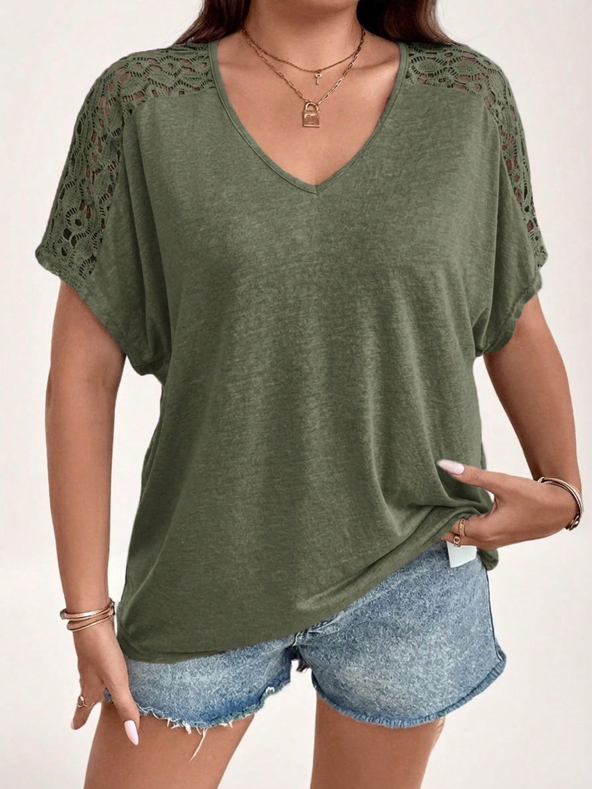 Women's Plus Size Solid Color V-Neck Lace Raglan Sleeve T-Shirt Olive Green