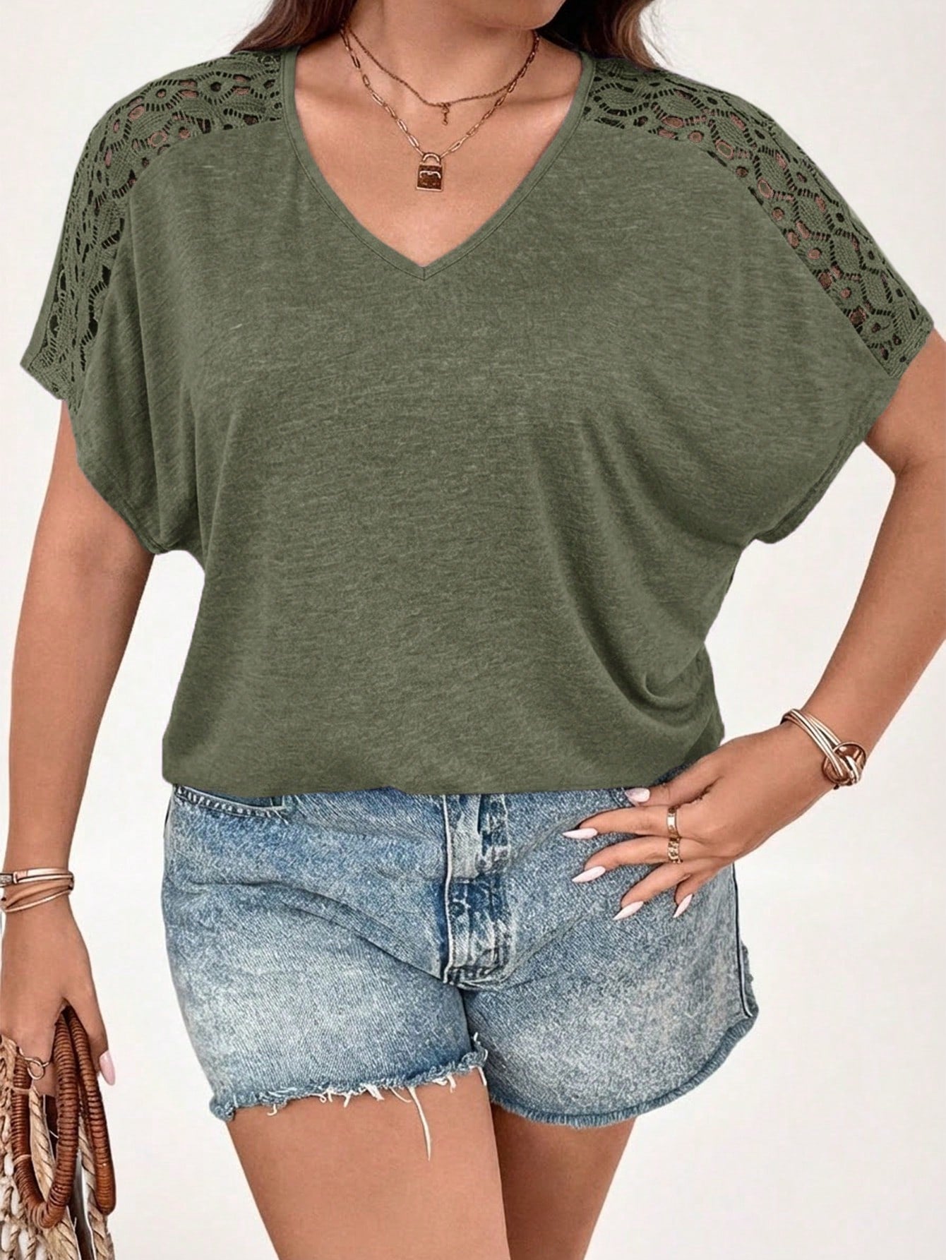 Women's Plus Size Solid Color V-Neck Lace Raglan Sleeve T-Shirt Olive Green