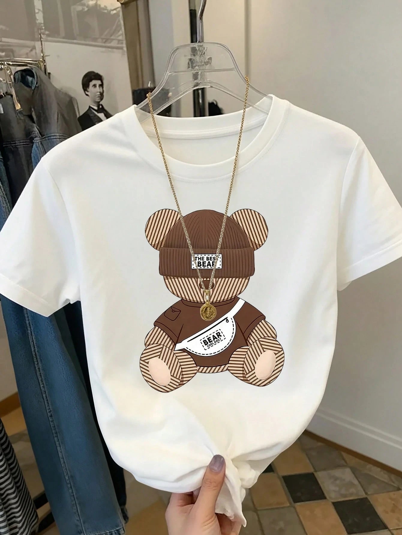 Women's Bear Graphic Short Sleeve Casual Round Neck T-Shirt