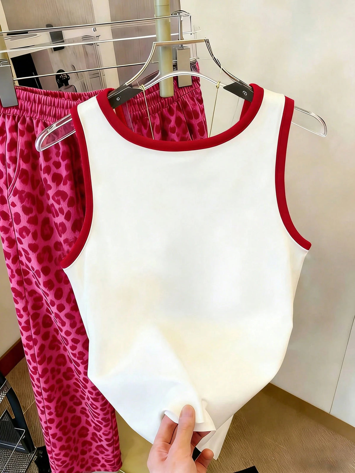 Women's Colorblock Cherry Print Sleeveless Tank Top
