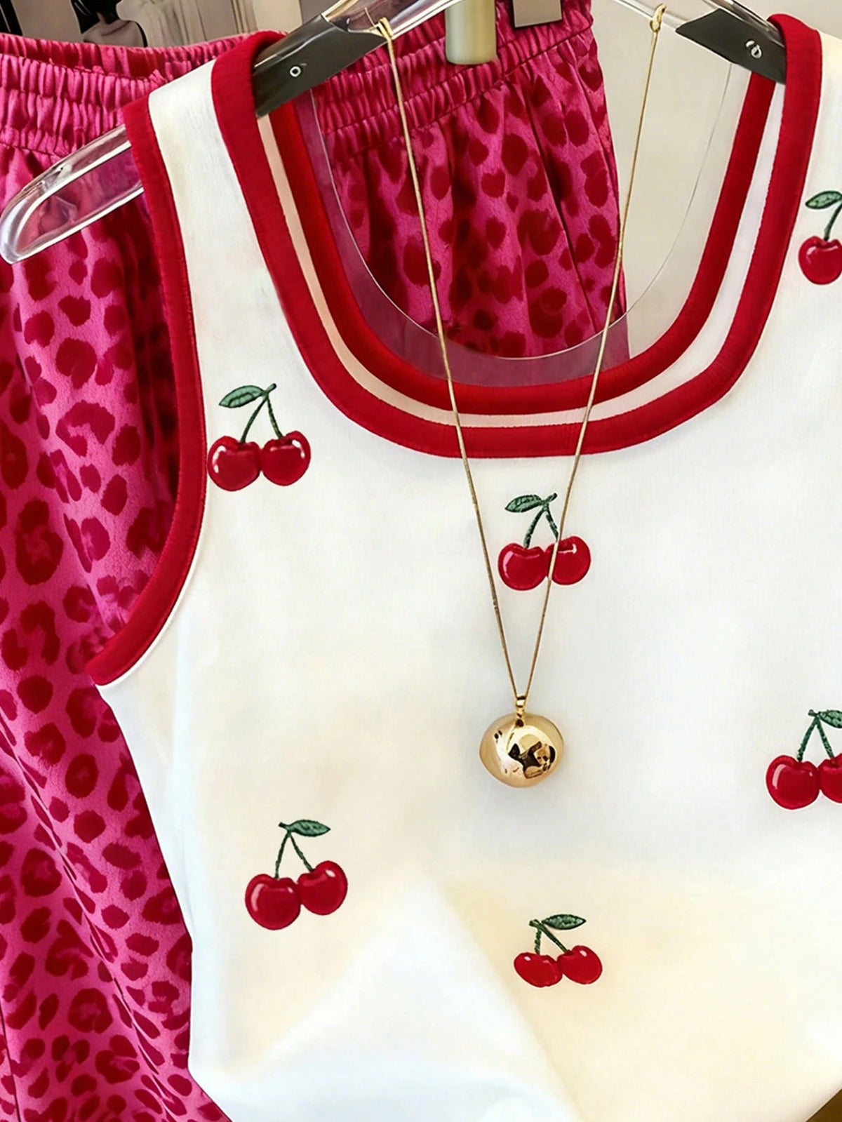 Women's Colorblock Cherry Print Sleeveless Tank Top