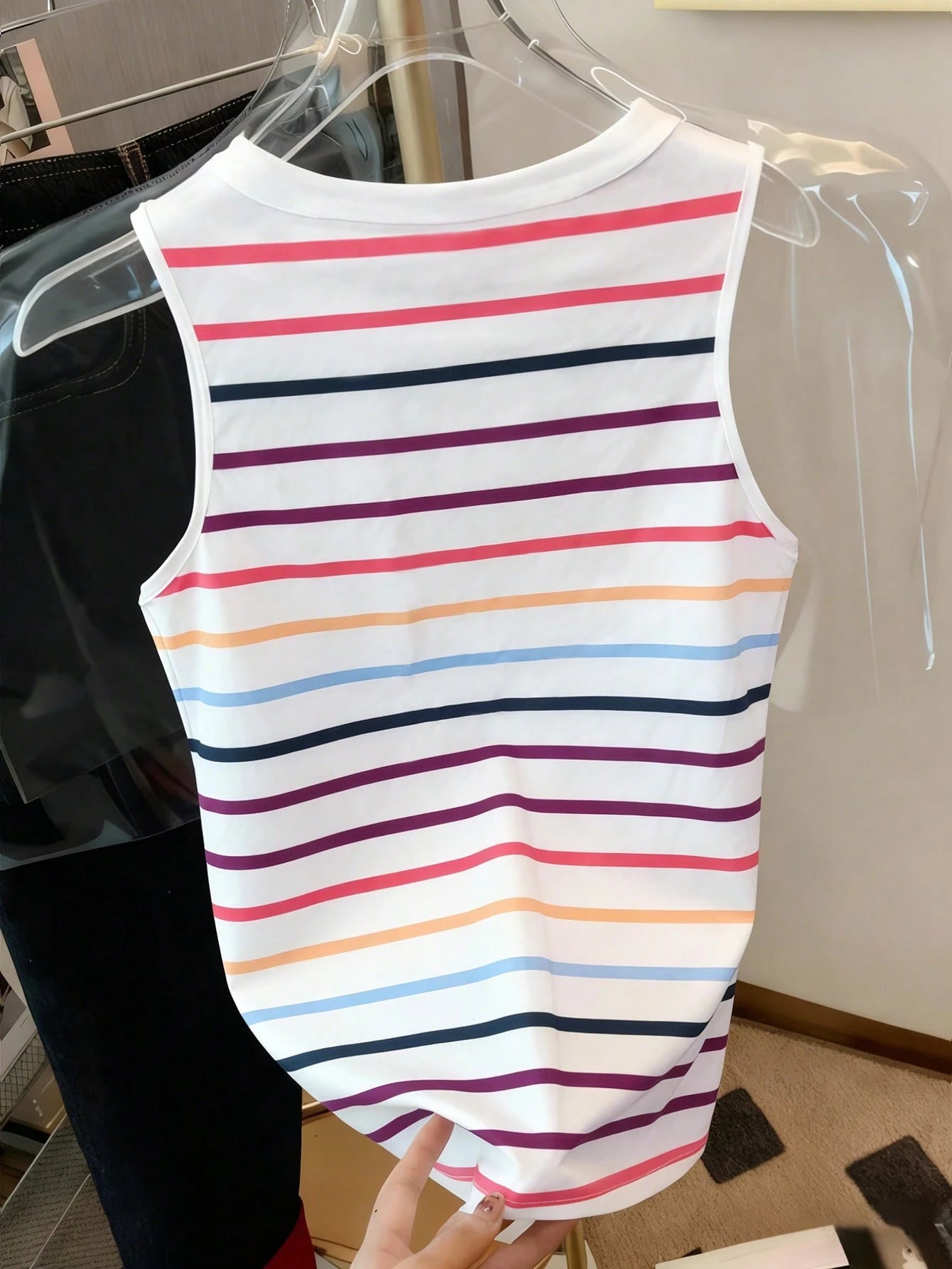 Women's Colorful Striped Print Round Neck Casual Summer Tank Top