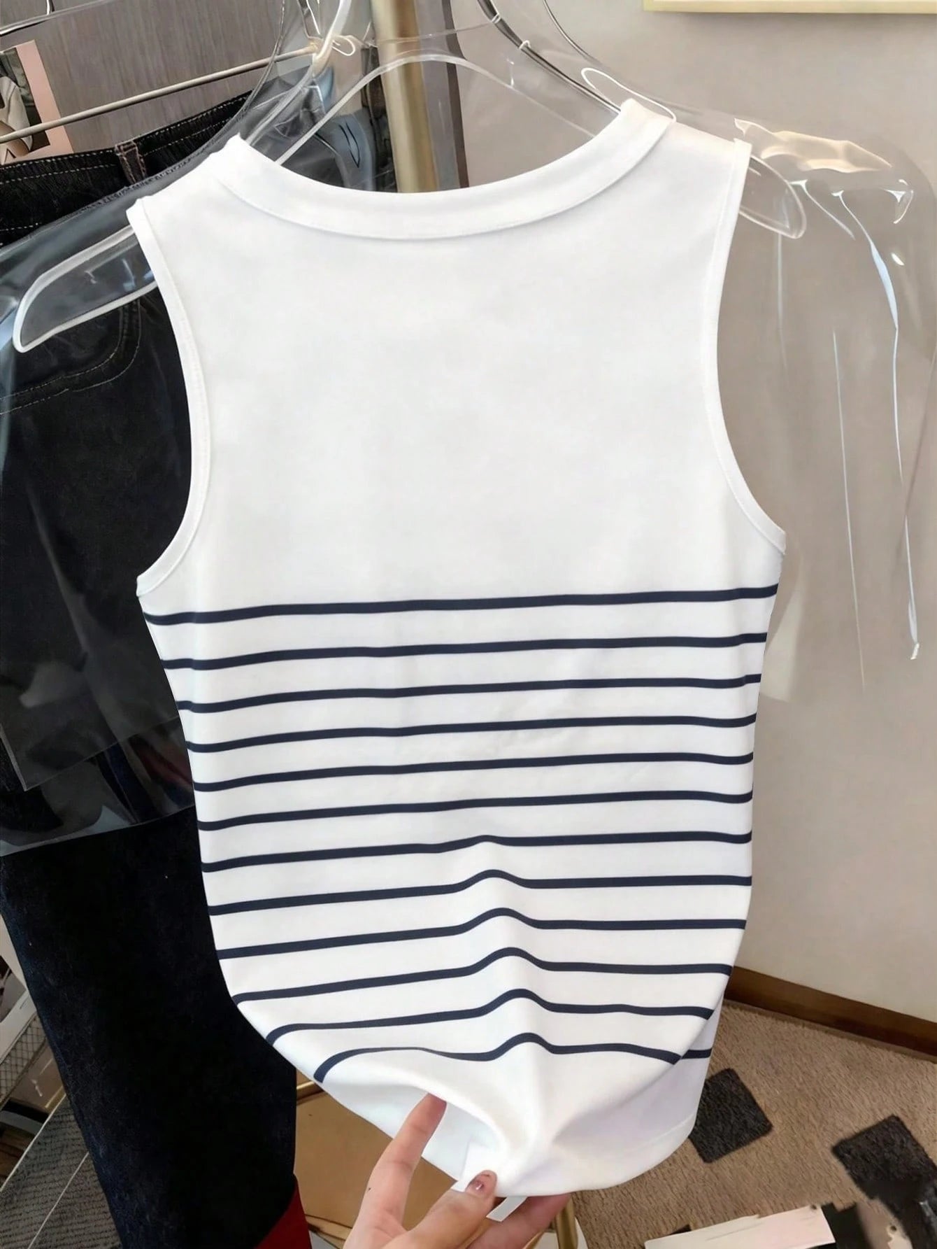 Resyla Women's Striped Crew Neck Casual Top Multicolor