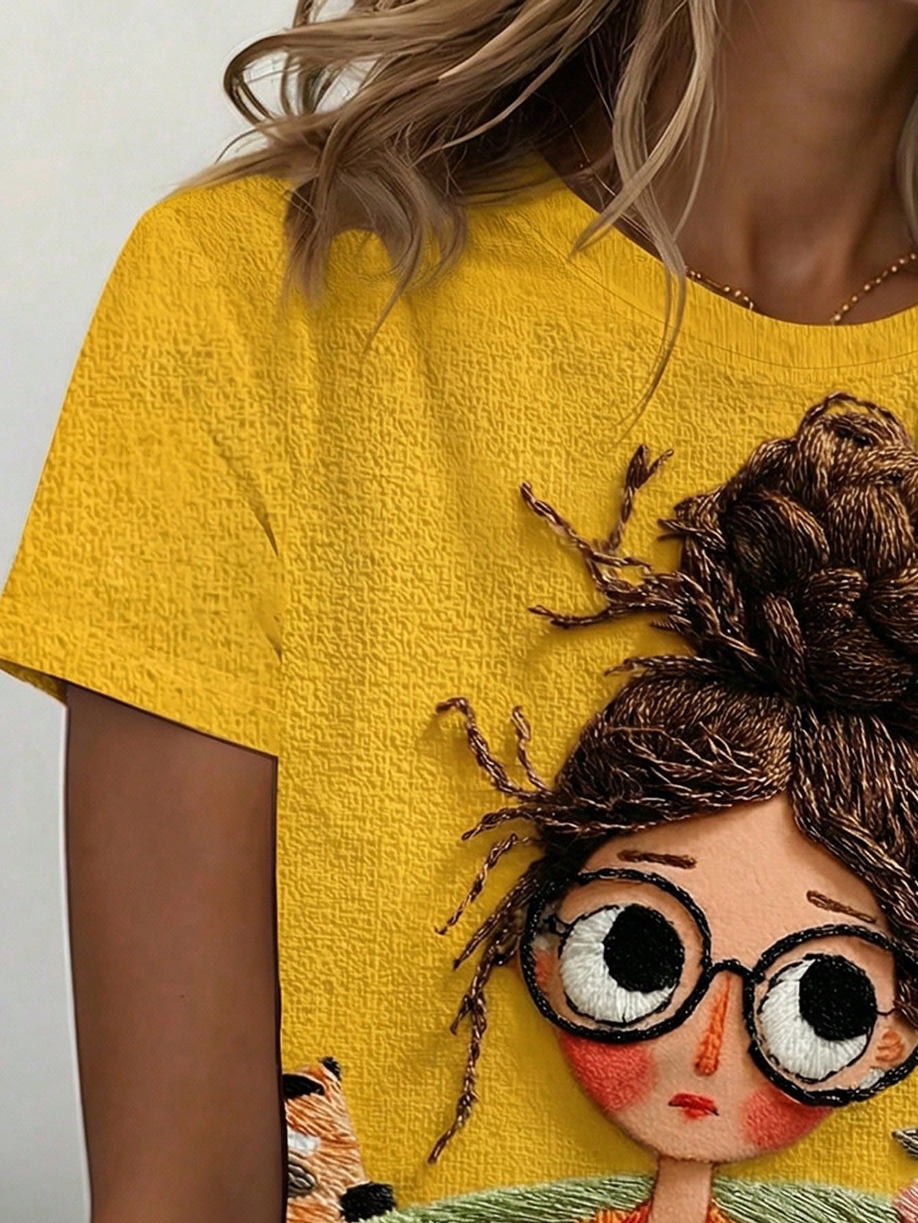 Women's Casual Reading Girl Graphic Print Round Neck Short Sleeve T-Shirt Yellow