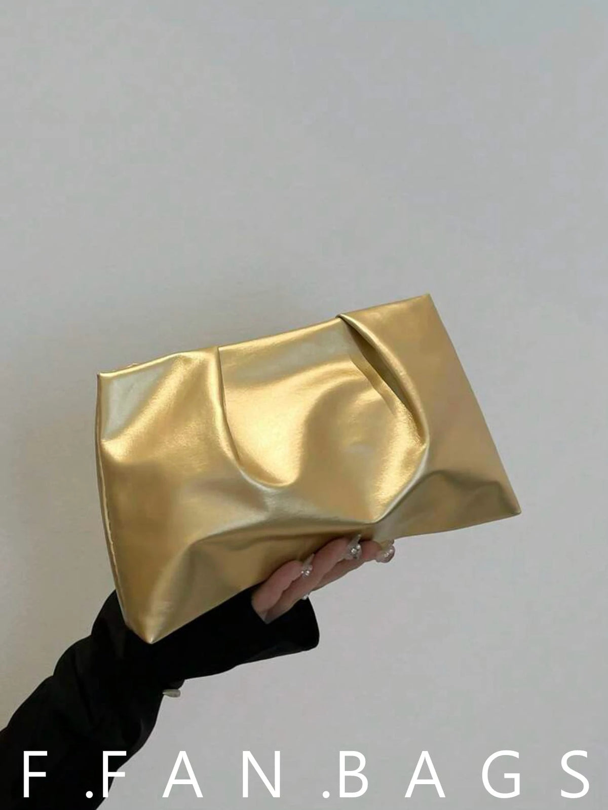 Women's Fashion Solid Pleated Envelope Clutch Bag