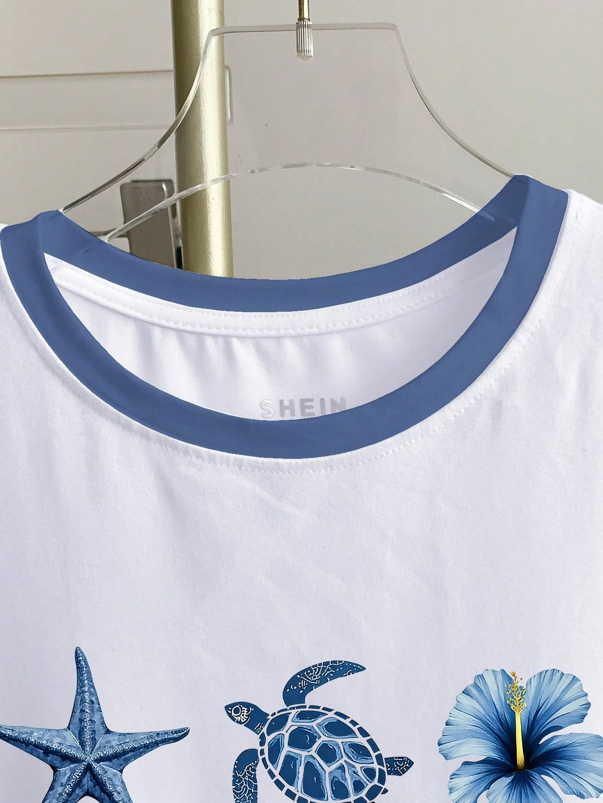 Women's Tropical Starfish and Turtle Print T-Shirt
