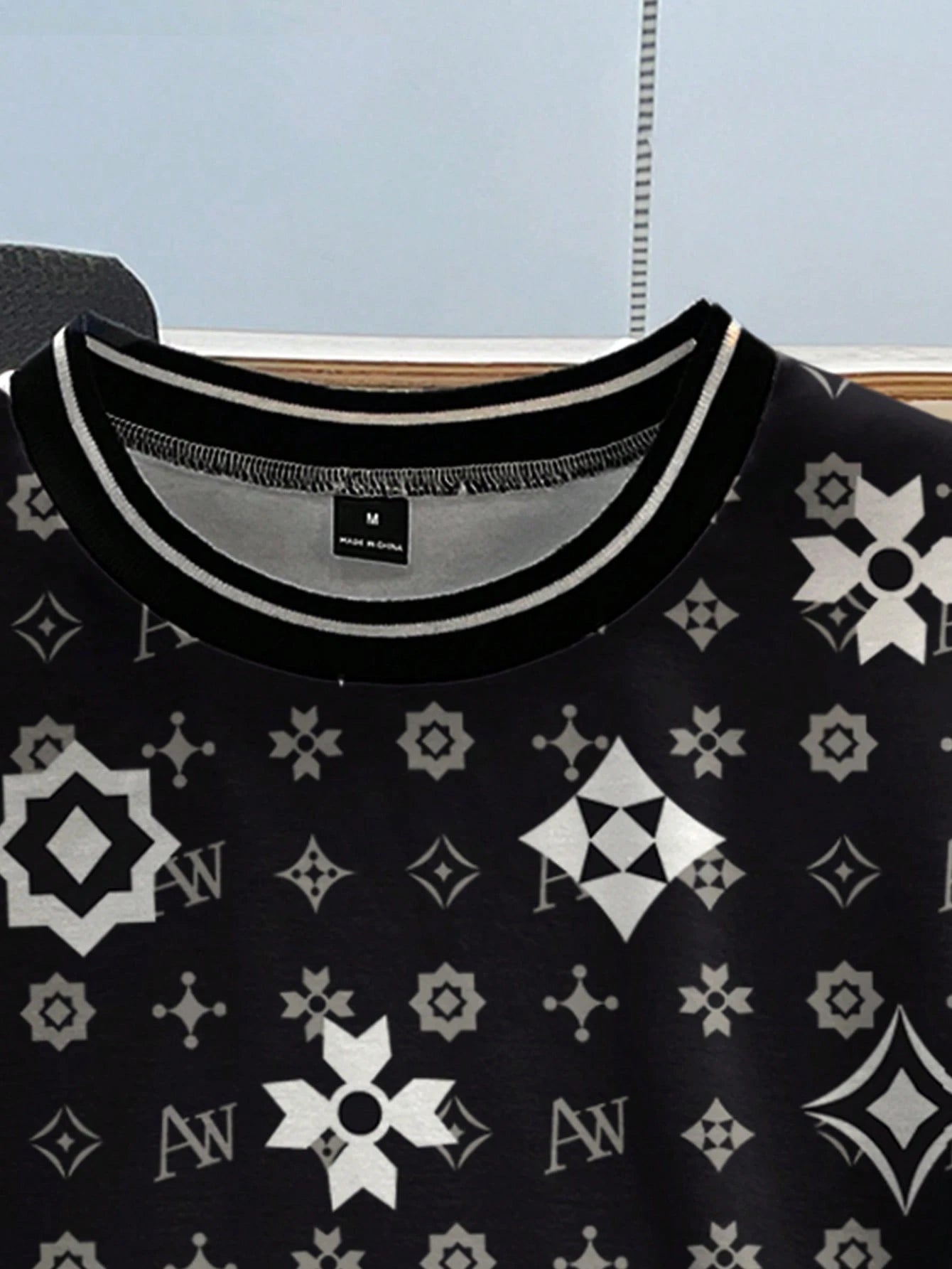 Daypath Men's All-Over Print Crew Neck Knitted T-Shirt Black