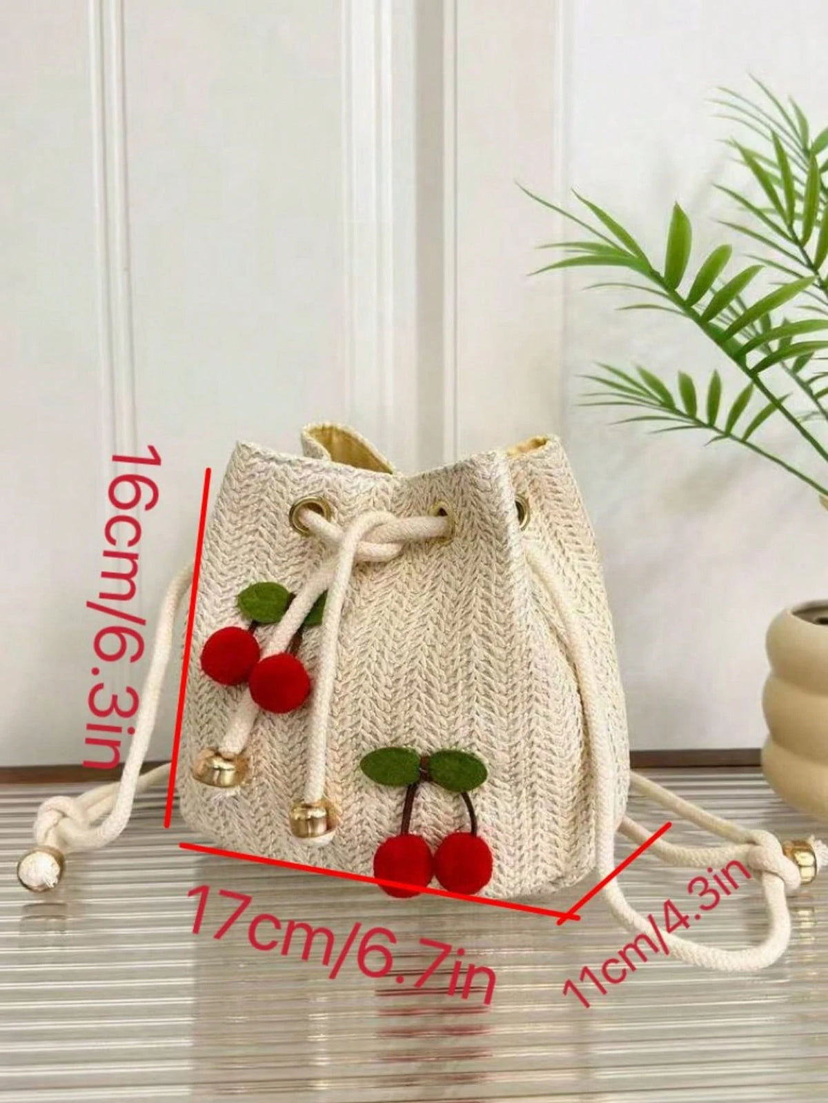 Women's Strawberry Straw Woven Drawstring Bucket Shoulder Bag