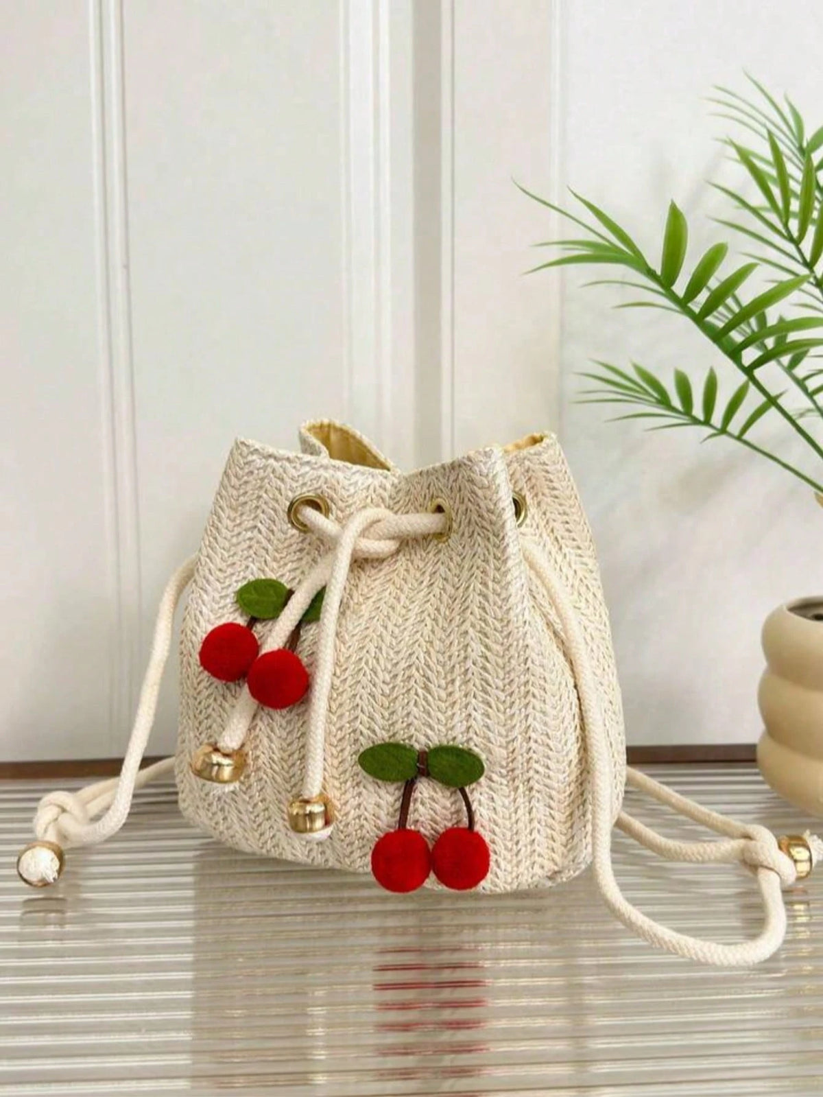 Women's Strawberry Straw Woven Drawstring Bucket Shoulder Bag