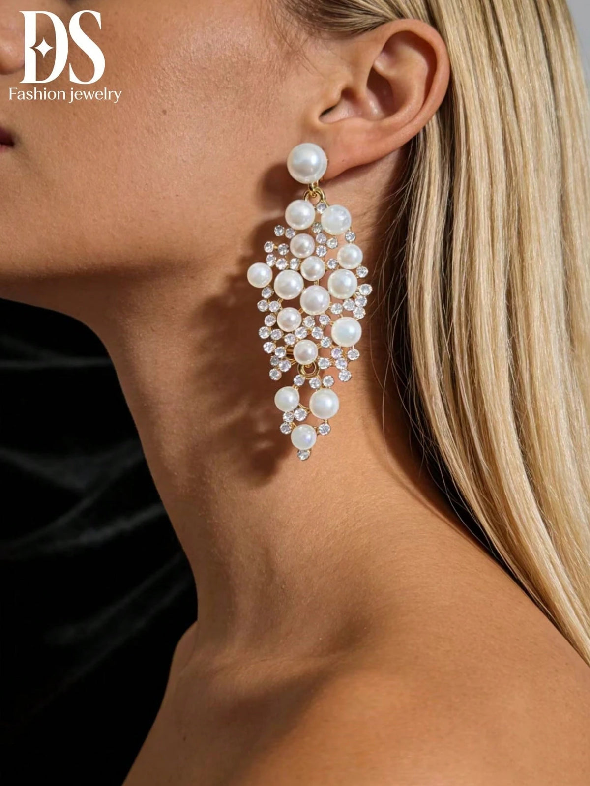 Women's Elegant Faux Pearl Crystal Drop Earrings
