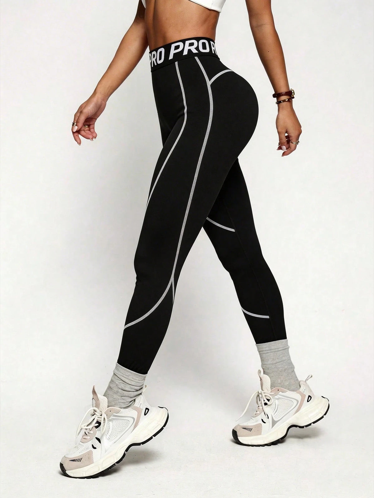 Women's Black Contrast Waistband Graphic Cropped Sports Leggings