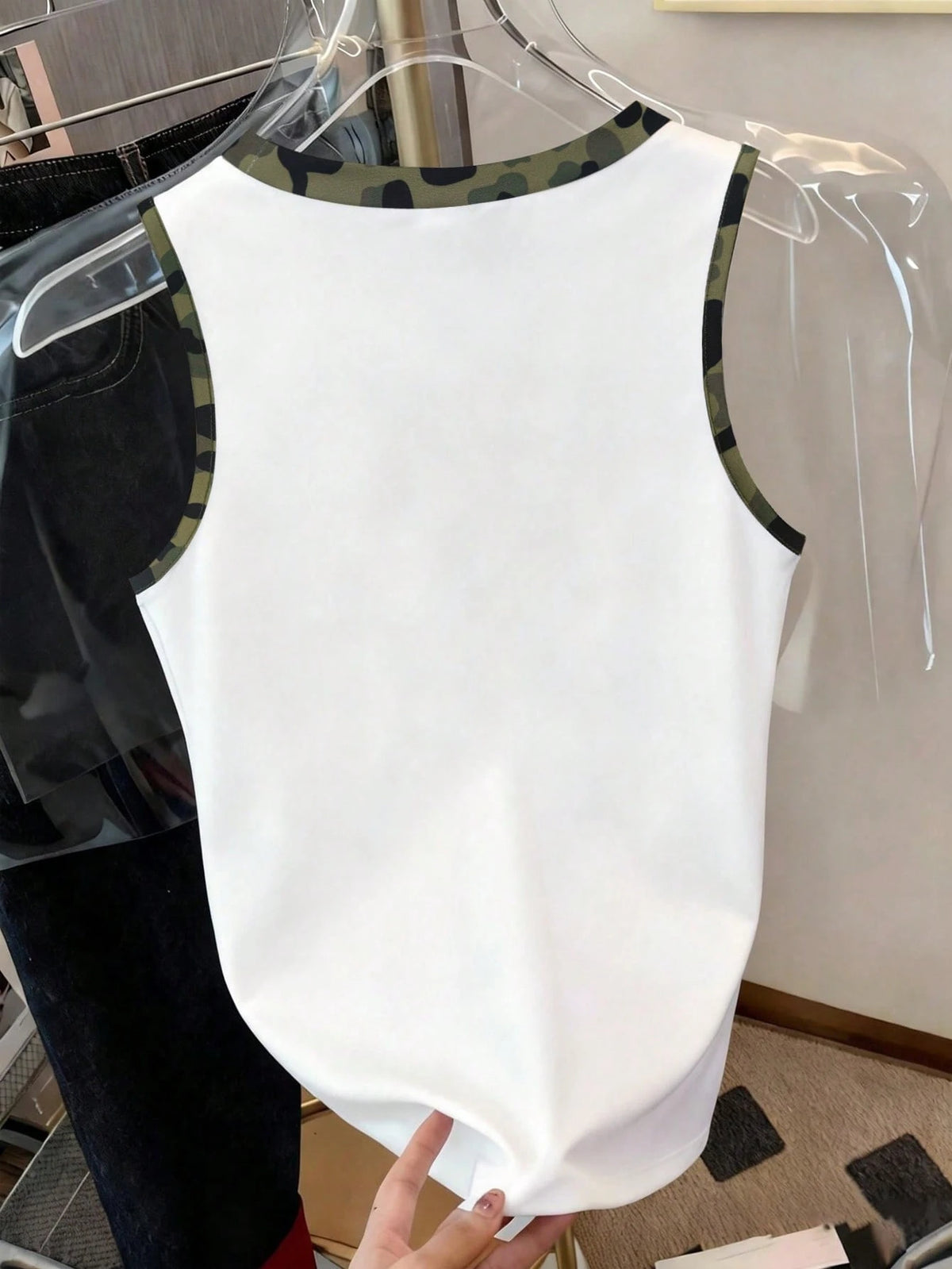 Women's Round Neck Heart Print Casual Versatile Daily Wear Top