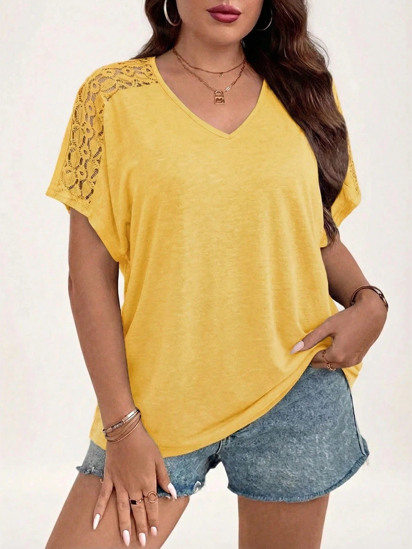 Women's Plus Size Lace Patchwork V-Neck Short Sleeve Casual T-Shirt