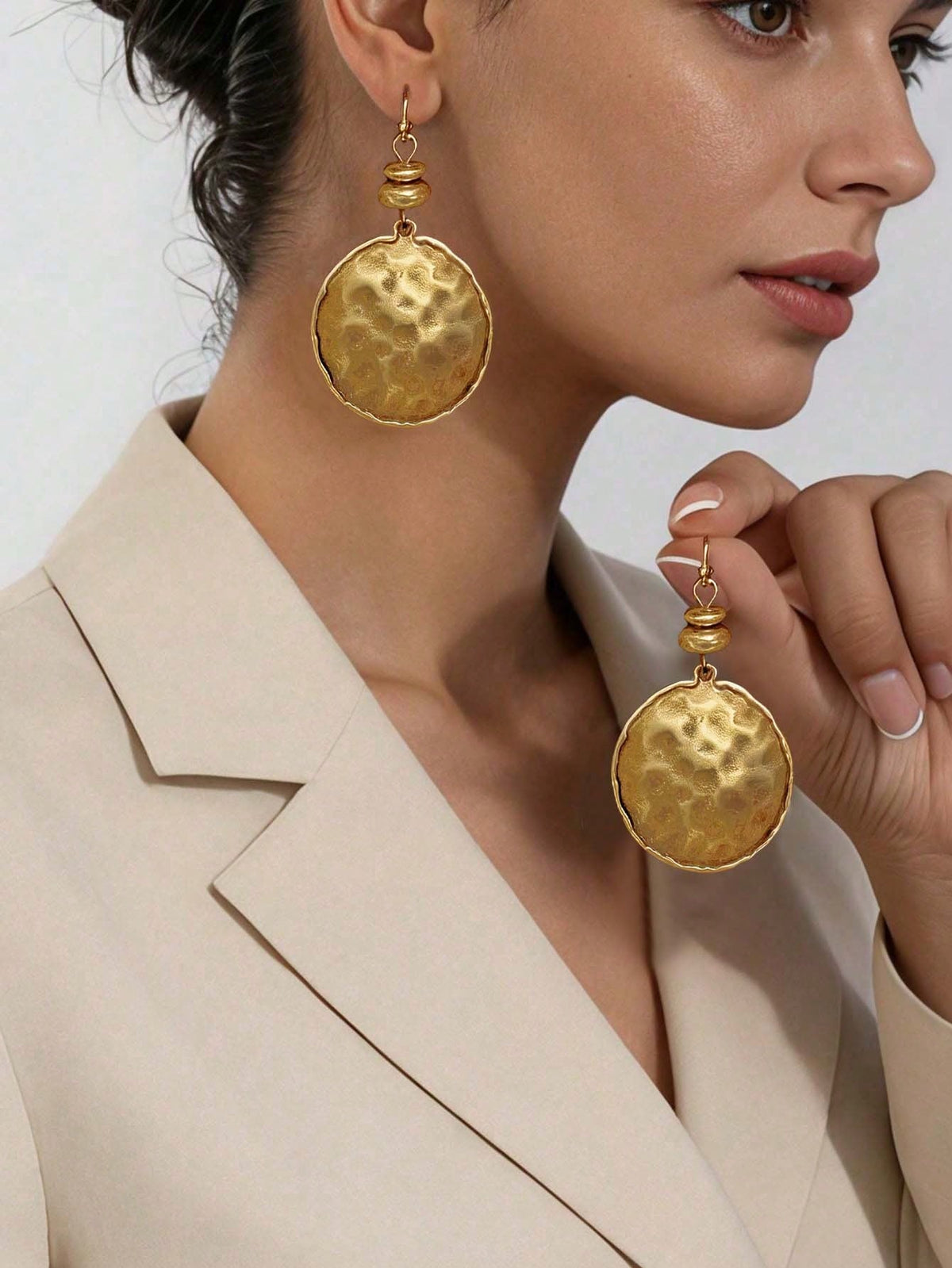 Women's Vintage Minimalist Distressed Metal Disc Dangle Earrings