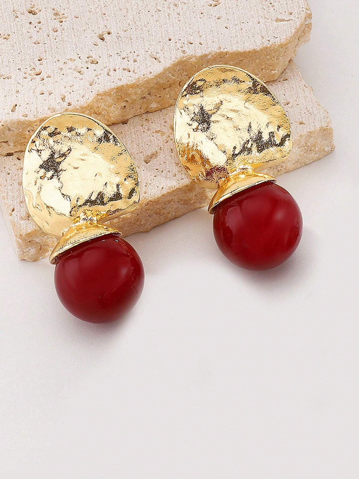 Women's Asymmetrical Red Bead Geometric Pendant Earrings