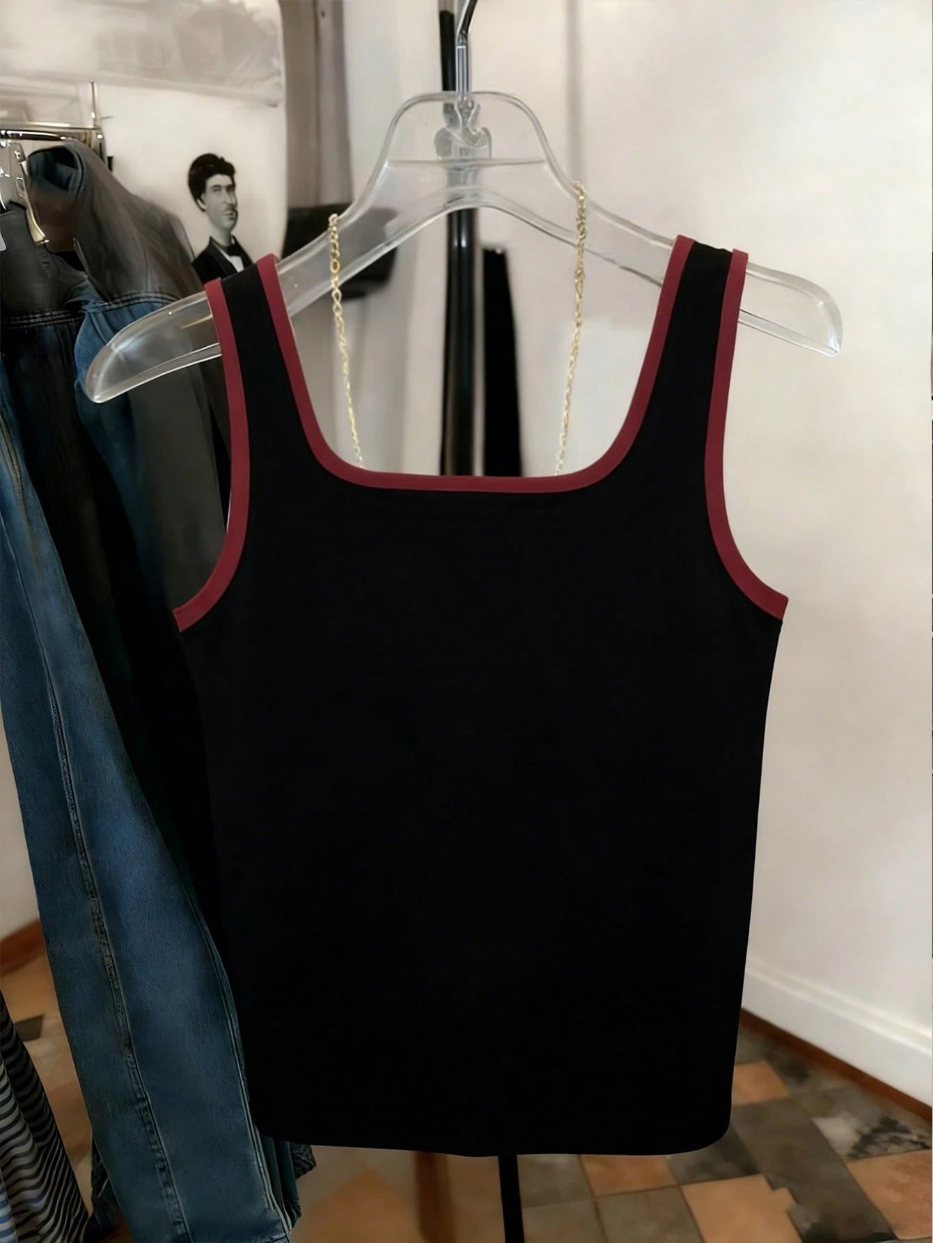 Women's Casual Contrast Trim Sleeveless Summer Crop Top