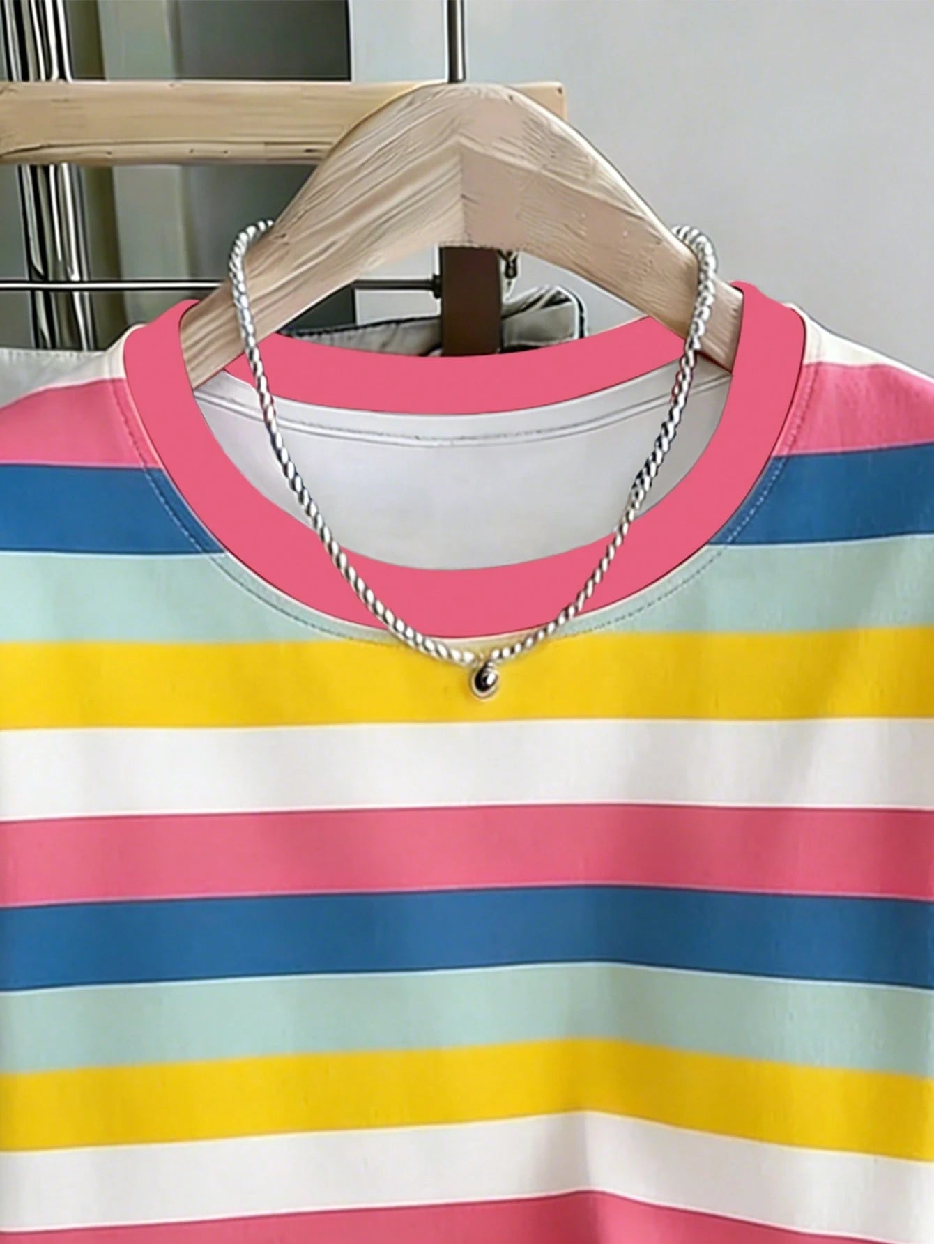 Women's Casual Striped Round Neck Short Sleeve T-Shirt