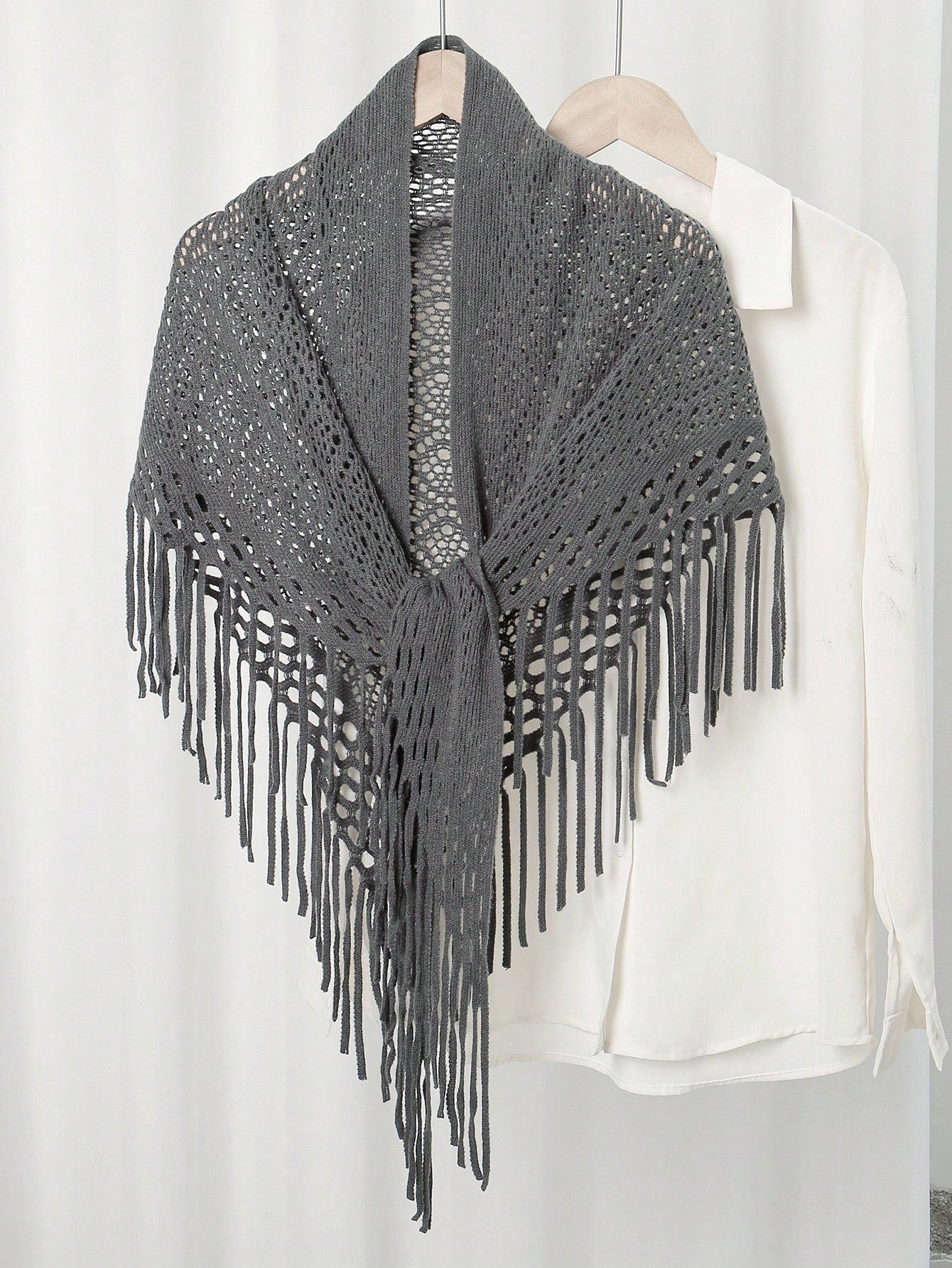 Women's Solid Color Triangle Tassel Knit Shawl Scarf