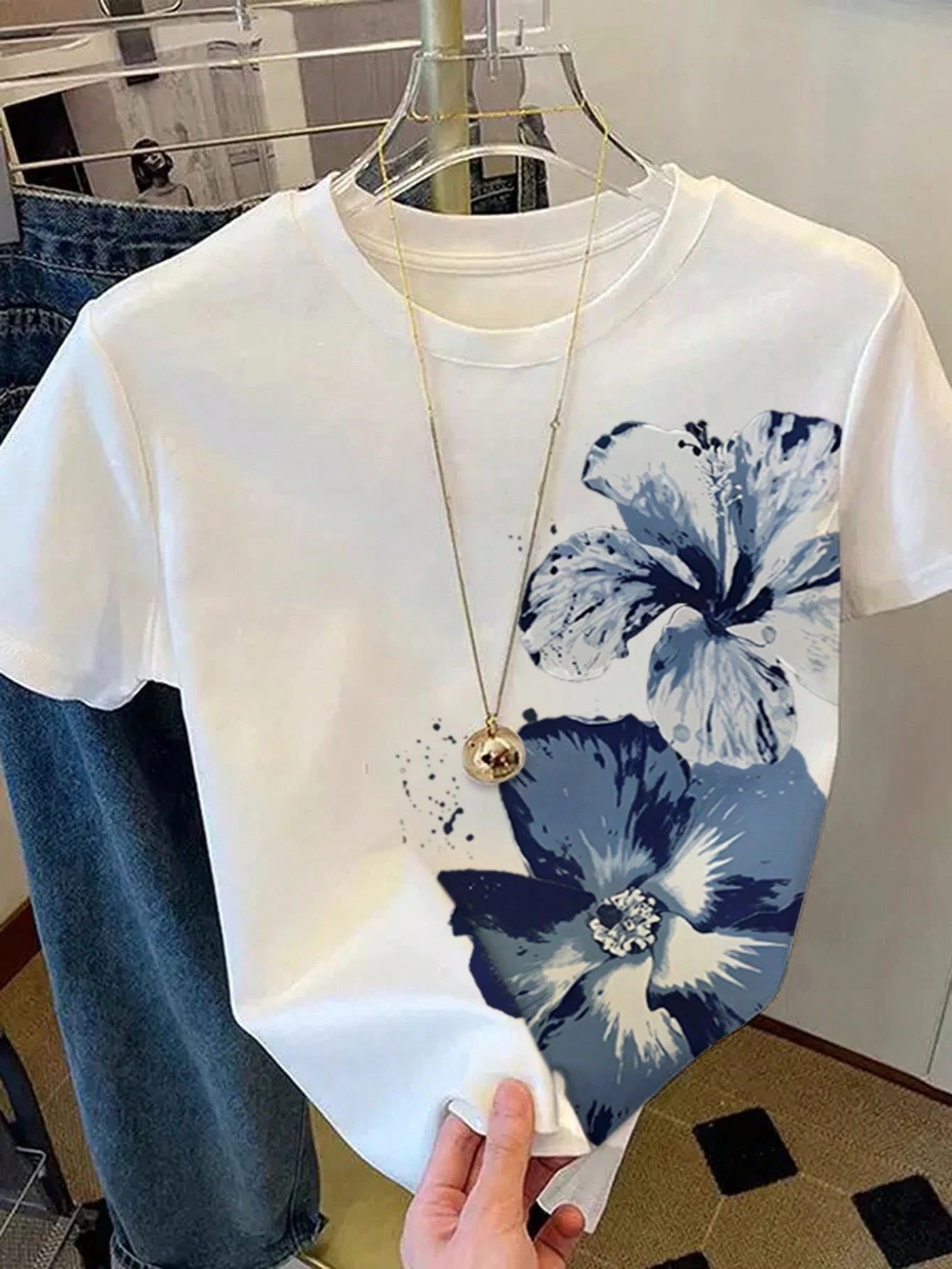 Resyla Women's Floral Print Short-Sleeve T-Shirt Watercolor Royal Blue