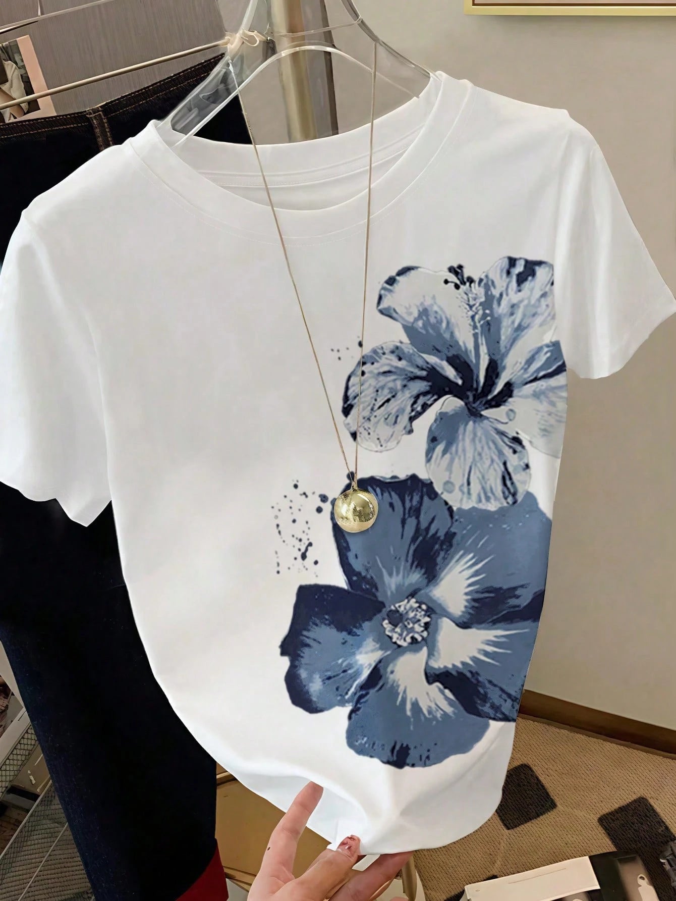 Resyla Women's Floral Print Short-Sleeve T-Shirt Watercolor Royal Blue