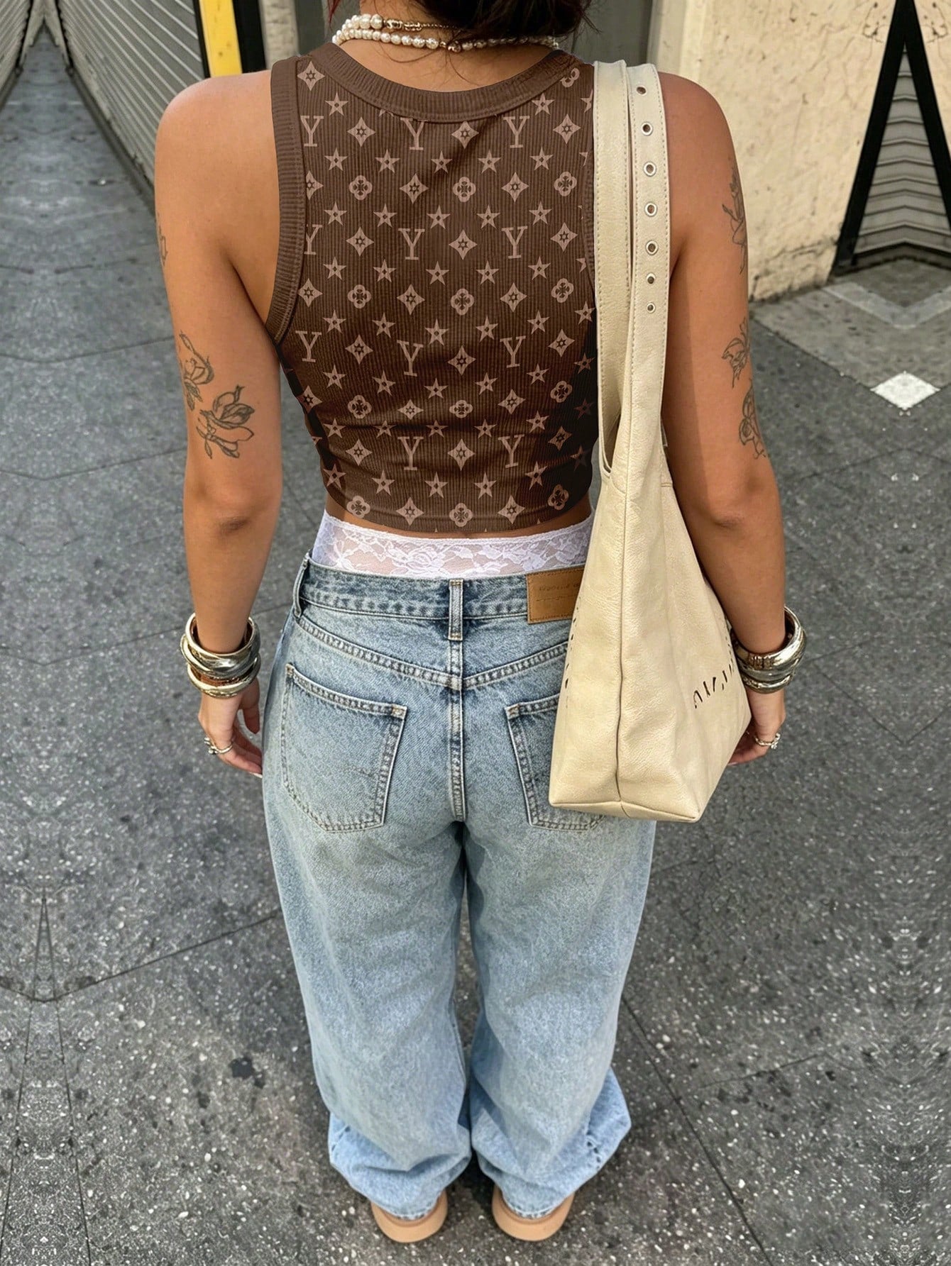 Women's Bear Floral Print Round Neck Slim Fit Crop Tank Top