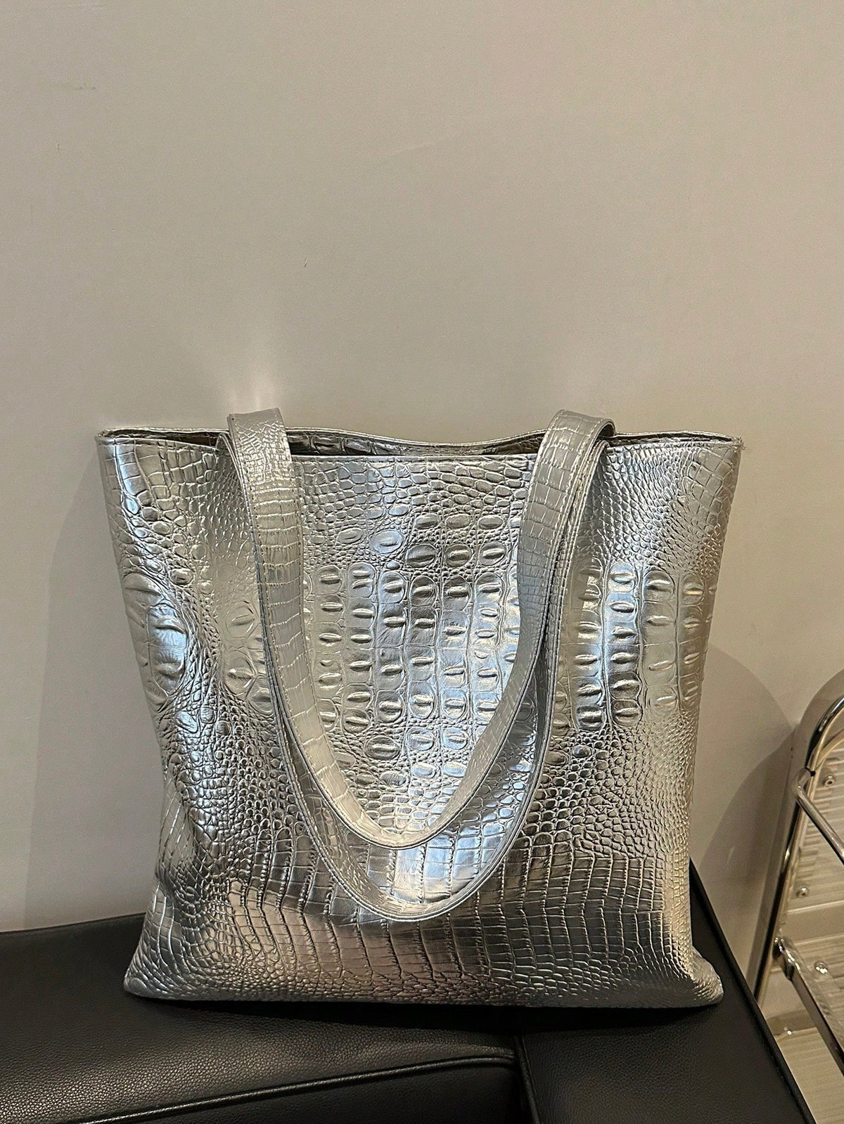 Women's Large Capacity Crocodile Embossed PU Leather Shoulder Tote Bag