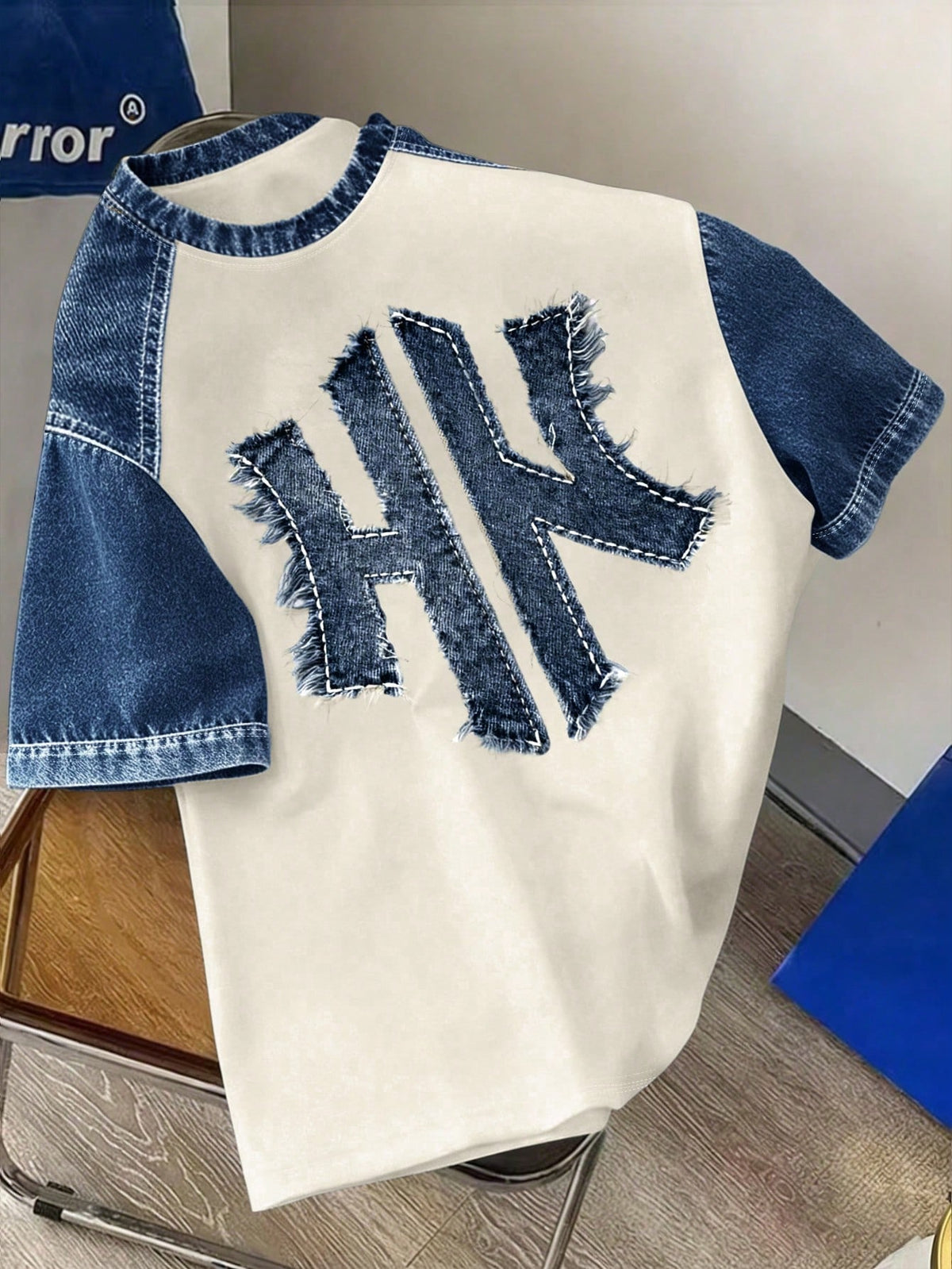 Unisex Retro Contrast Letter Print Drop Shoulder T-Shirt