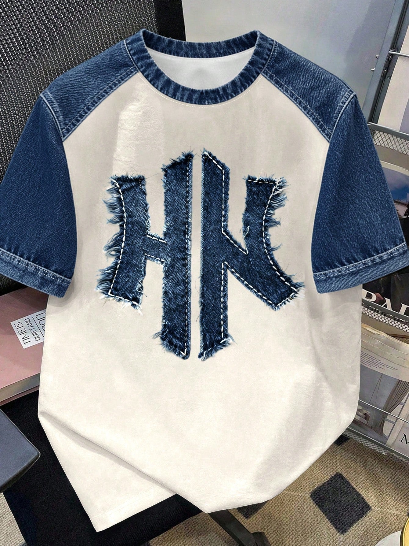 Unisex Retro Contrast Letter Print Drop Shoulder T-Shirt