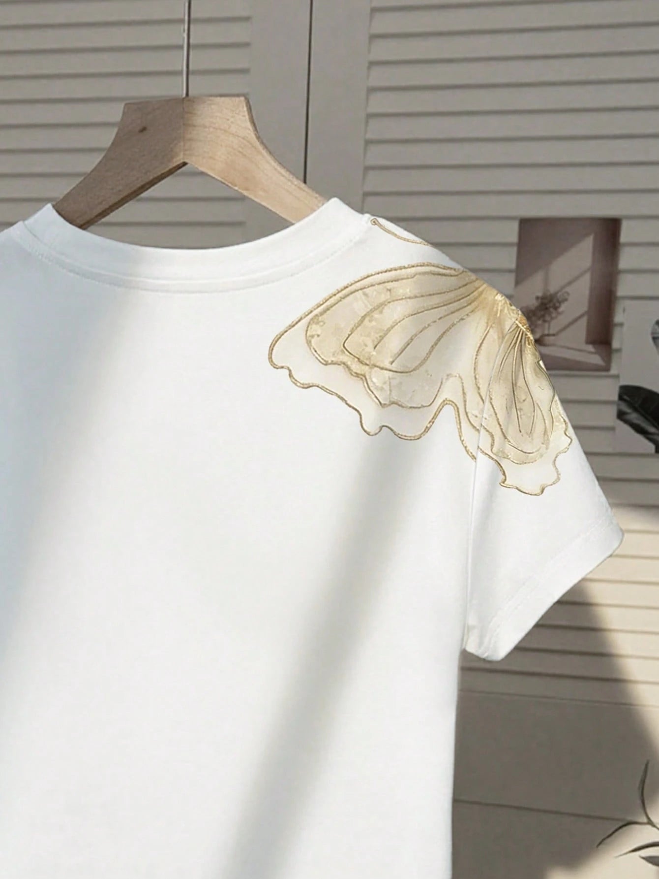 Women's 3D Butterfly Print Round Neck Short Sleeve T-Shirt