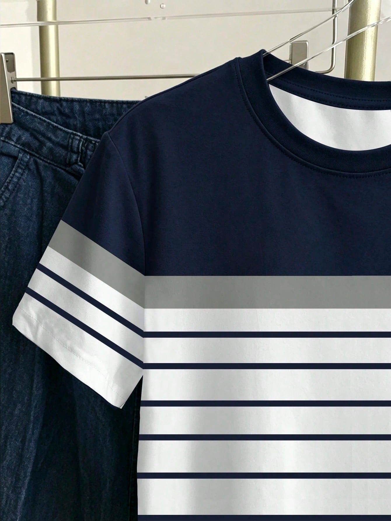Women's Color Block Striped Round Neck Short Sleeve T-Shirt