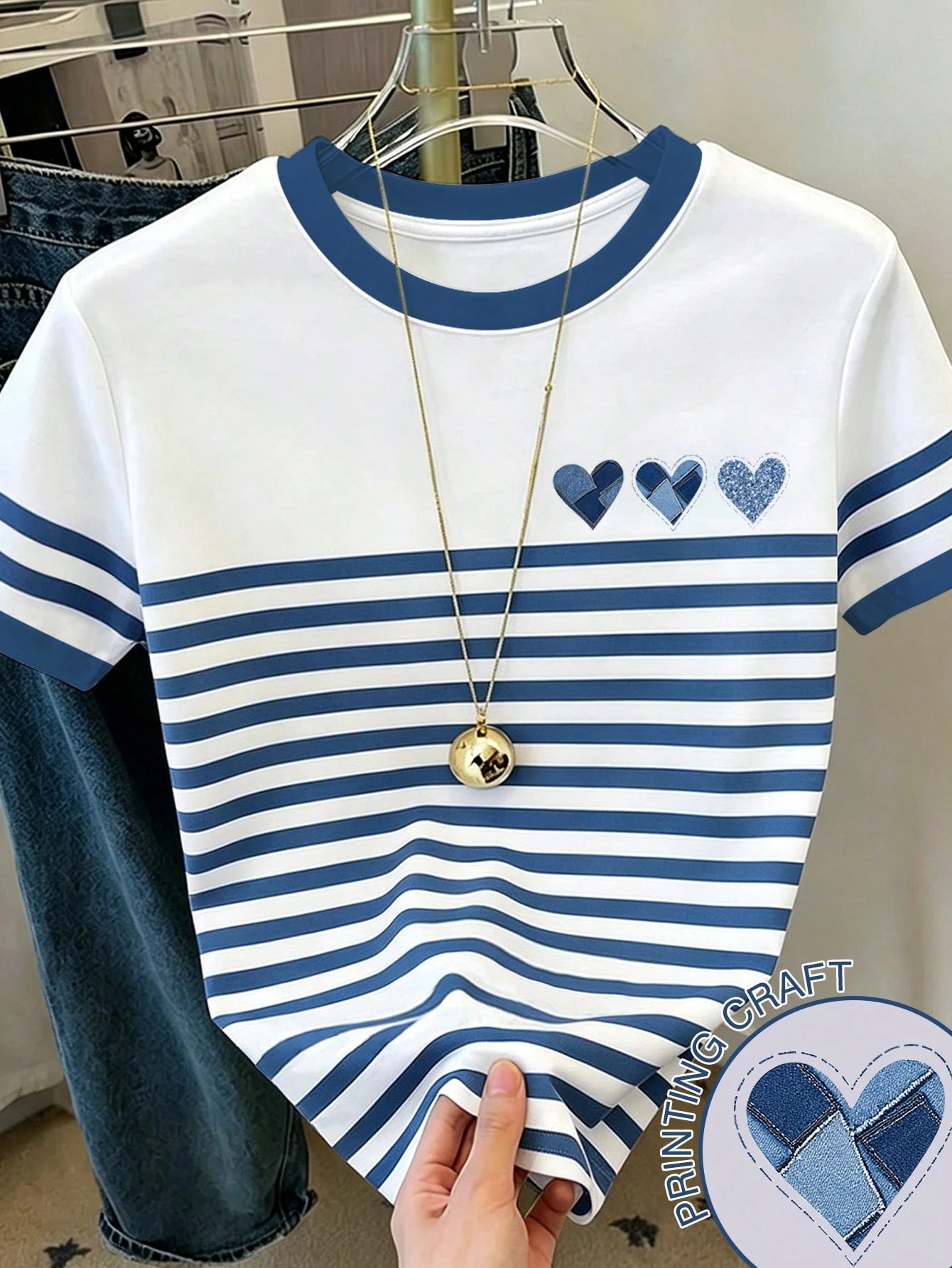 Women's Round Neck Heart Print Casual T-Shirt